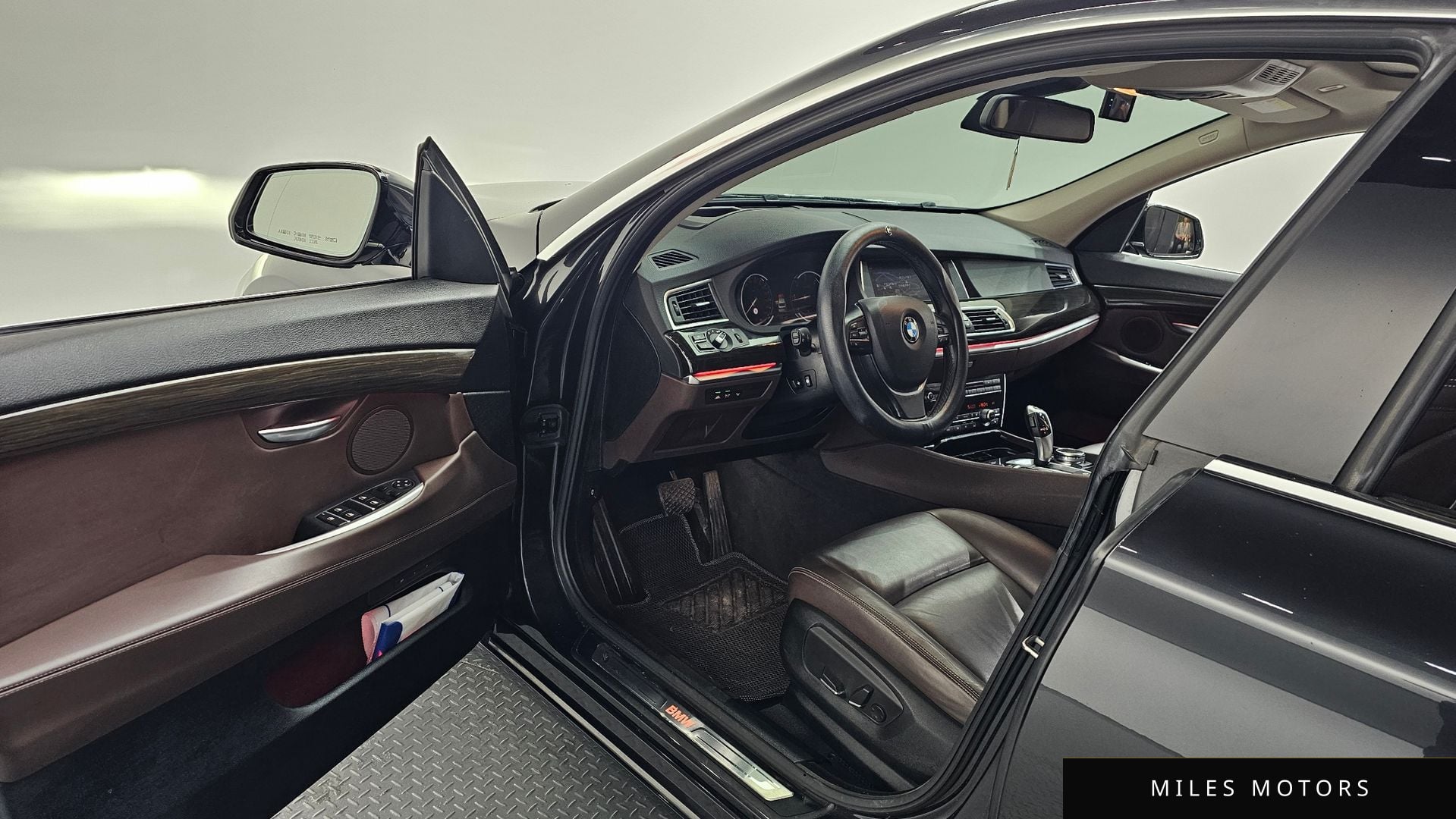 BMW 5 Series GT (F07) 2017 — миниатюра 10