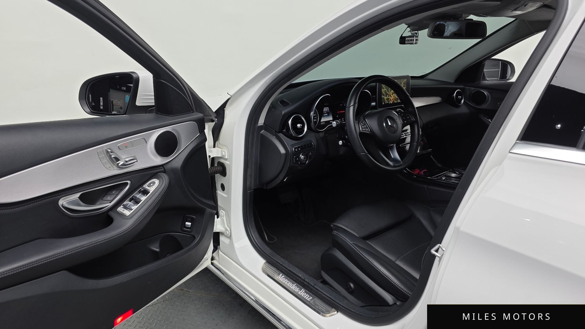 Mercedes-Benz C-Class W205 2015 — миниатюра 10