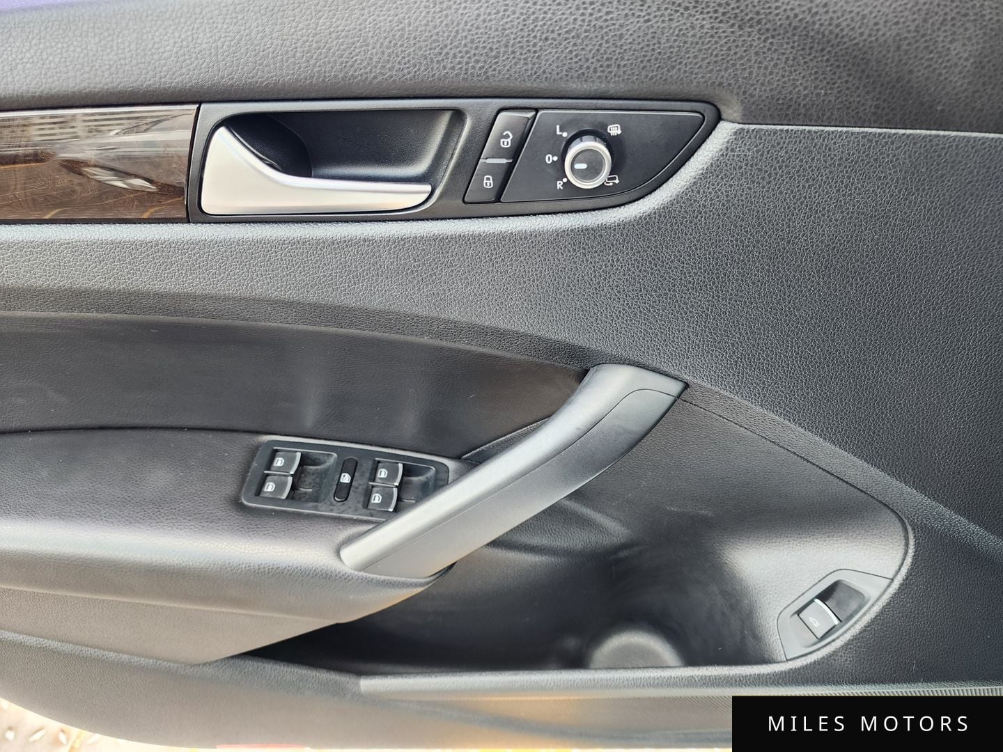 Volkswagen Passat 2015 — миниатюра 12