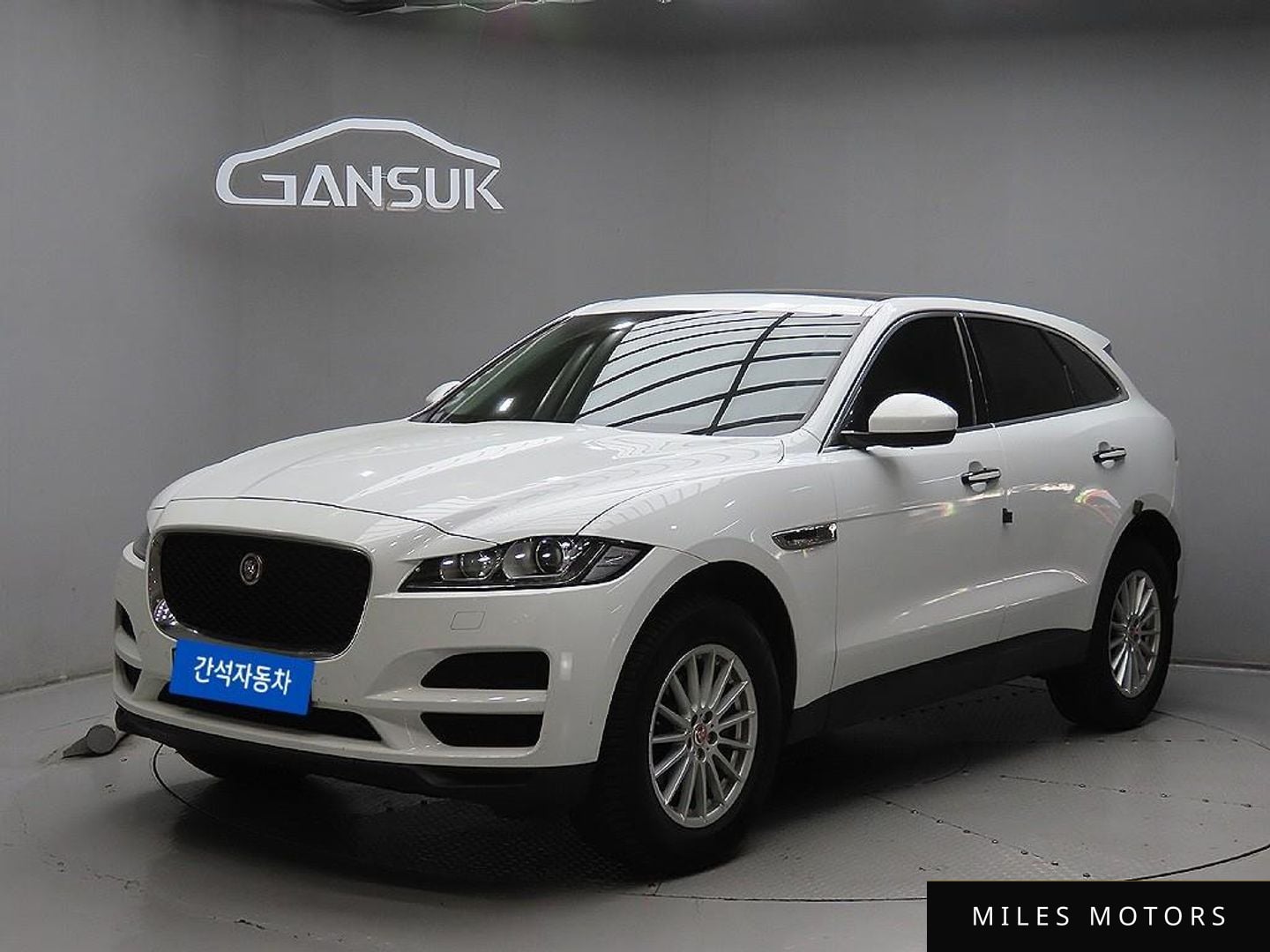 Jaguar F-PACE 2018 — миниатюра 2