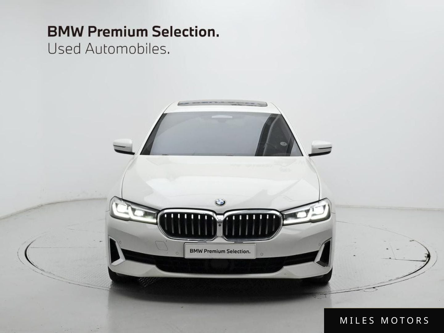 BMW 5 Series (G30) 2021 — миниатюра 3