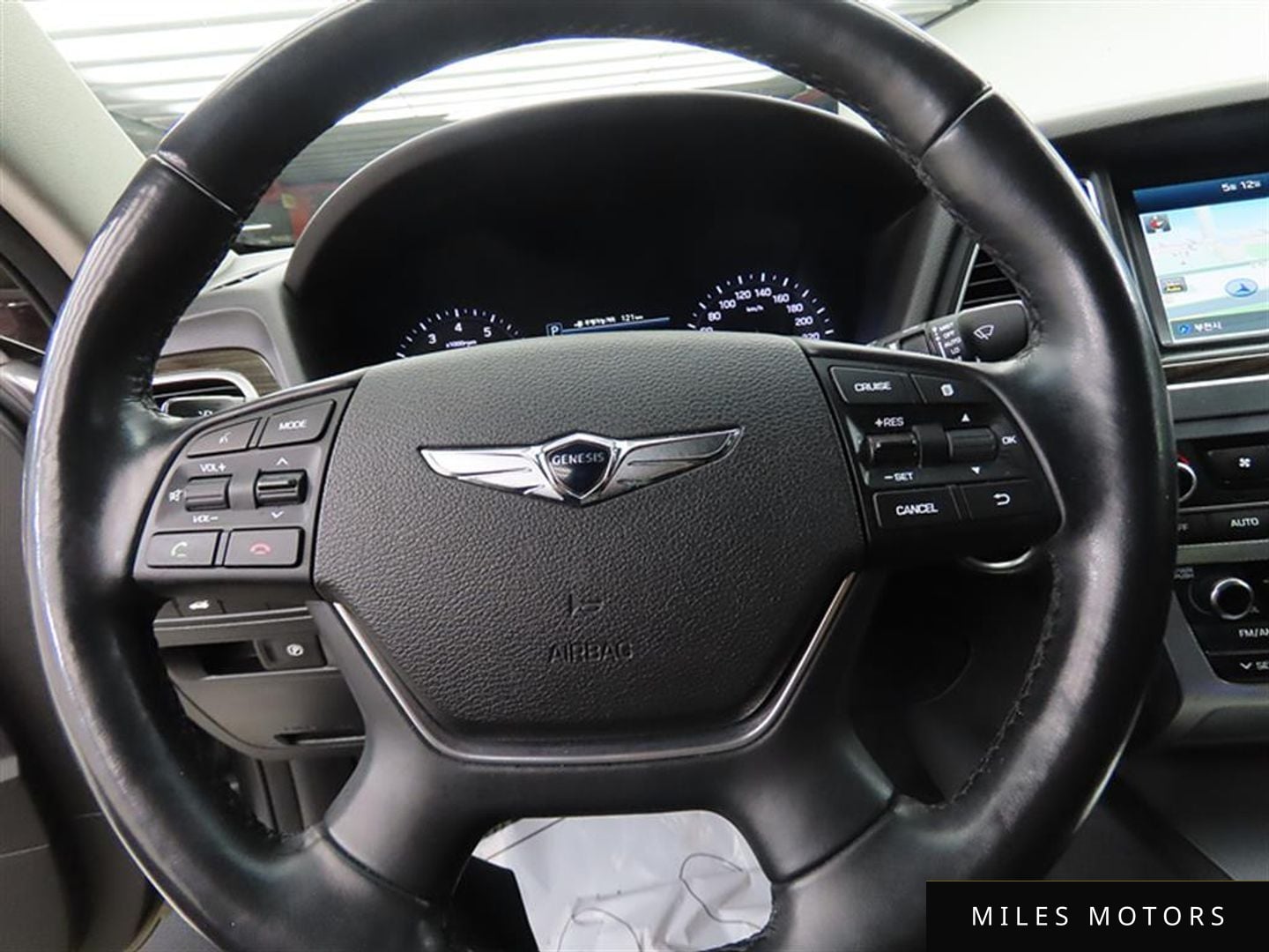 Genesis G80 2017 — миниатюра 8