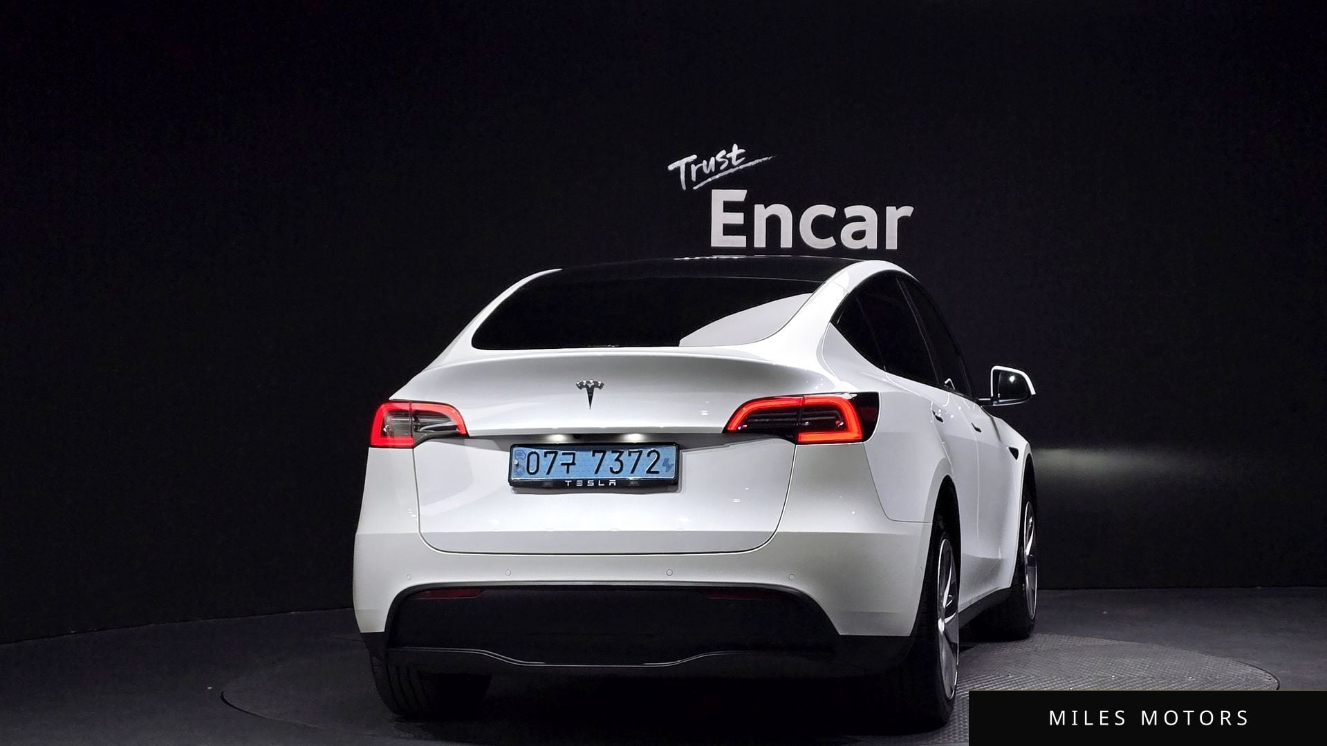 Tesla Model Y 2021 — миниатюра 4
