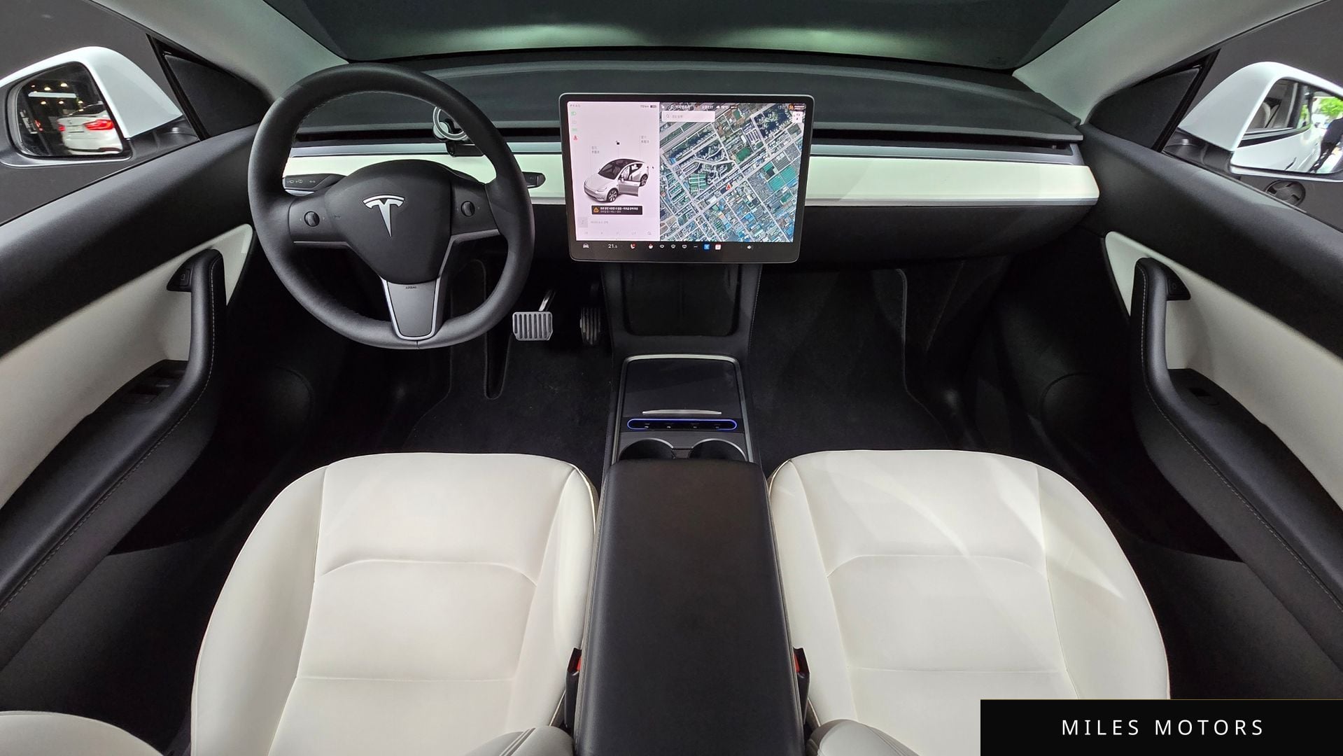 Tesla Model Y 2021 — миниатюра 10