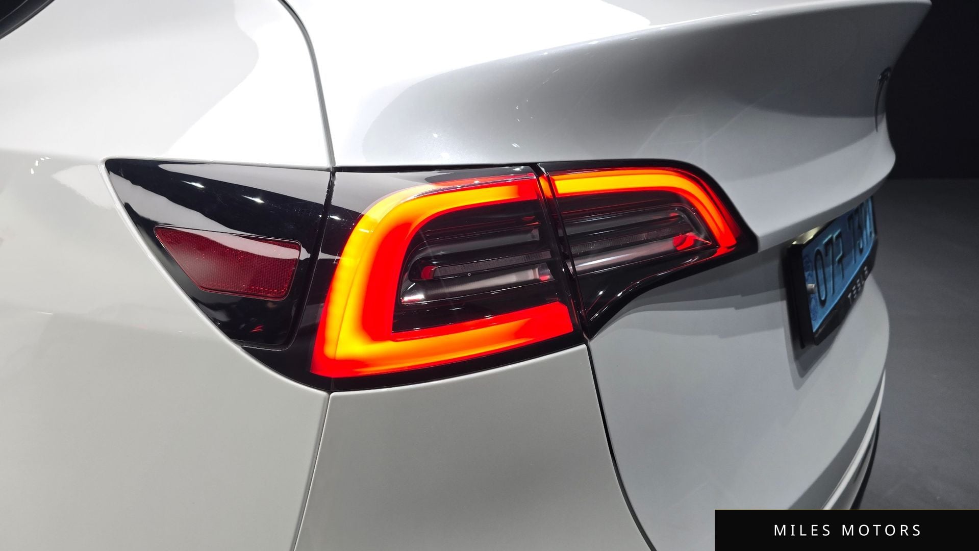 Tesla Model Y 2021 — миниатюра 9