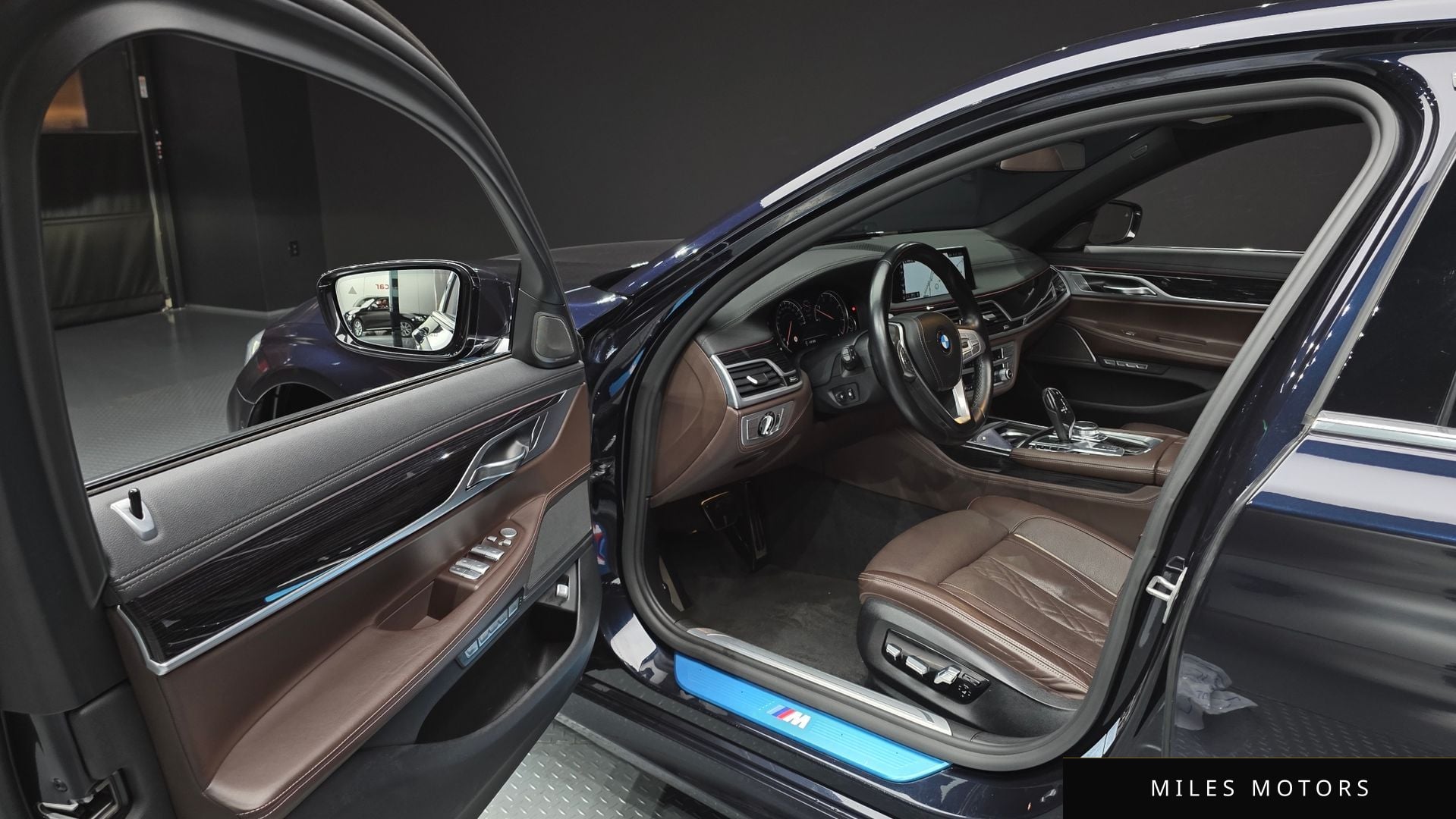 BMW 7 Series (G11) 2018 — миниатюра 10