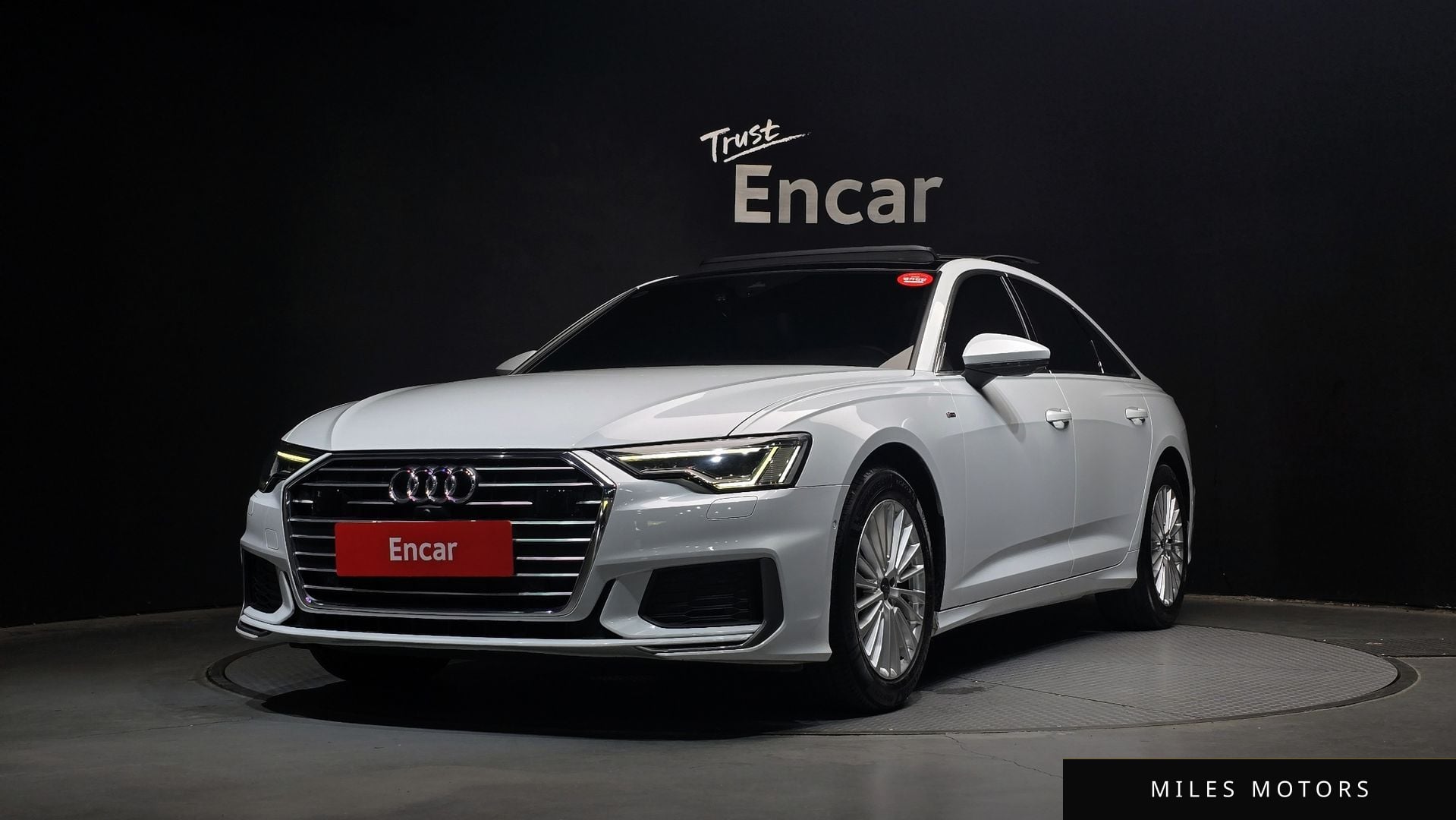 Audi A6 (C8) 2020 — фото 1 из 12