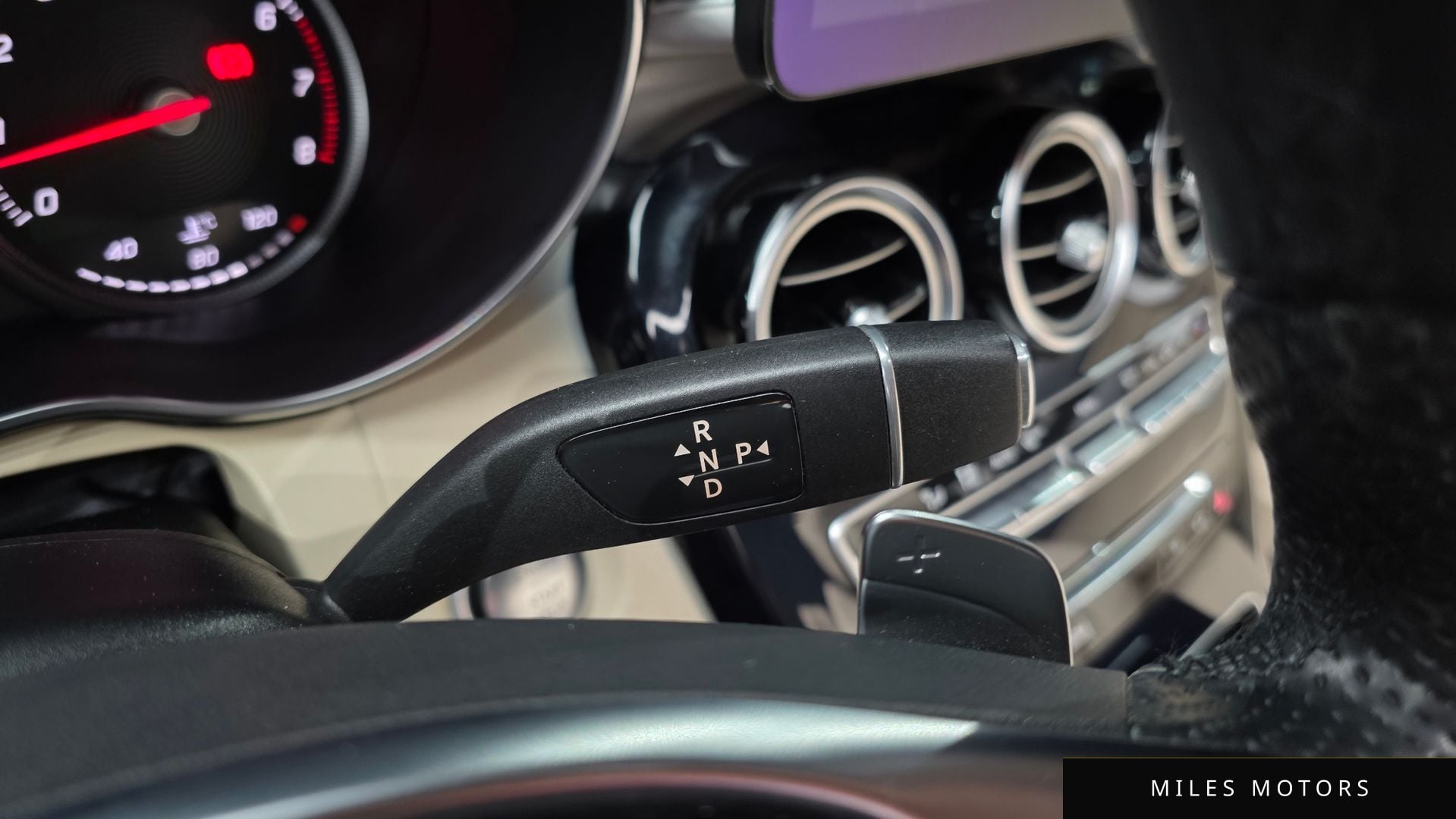 Mercedes-Benz C-Class W205 2017 — миниатюра 12