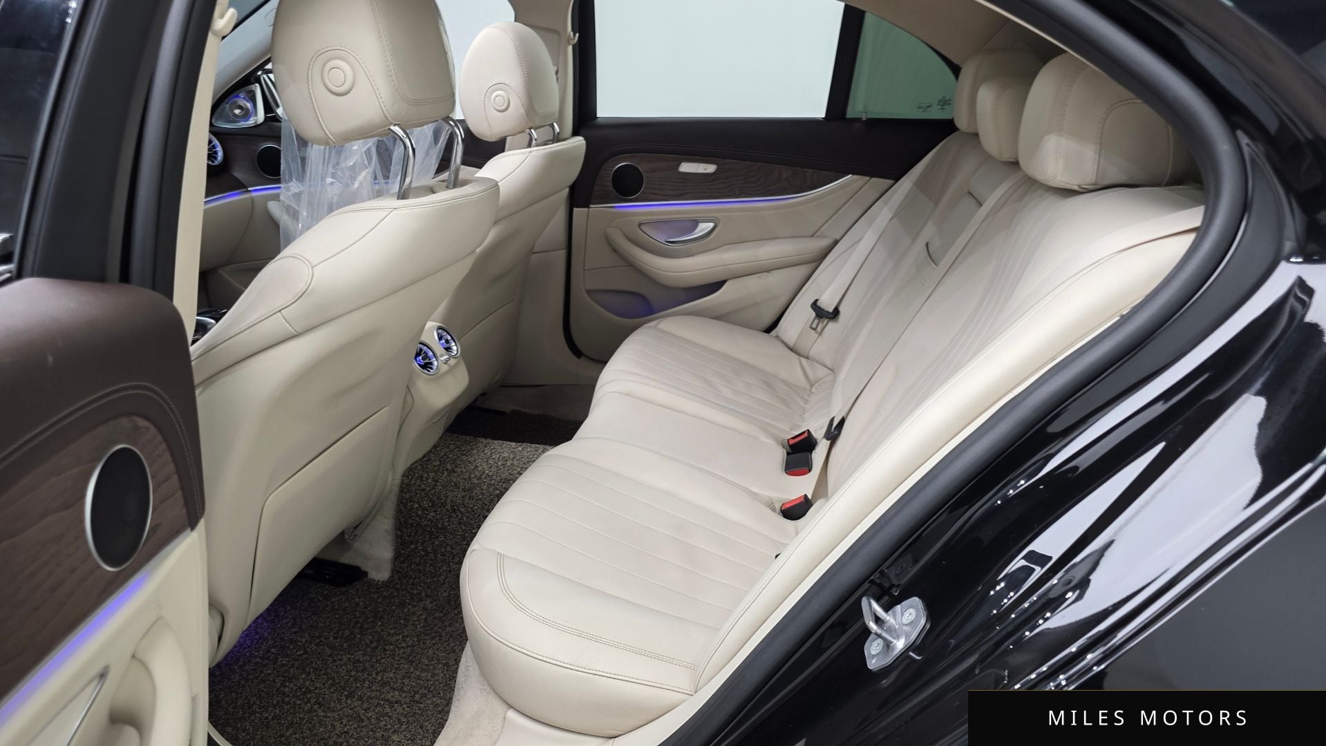 Mercedes-Benz E-Class W213 2017 — миниатюра 12