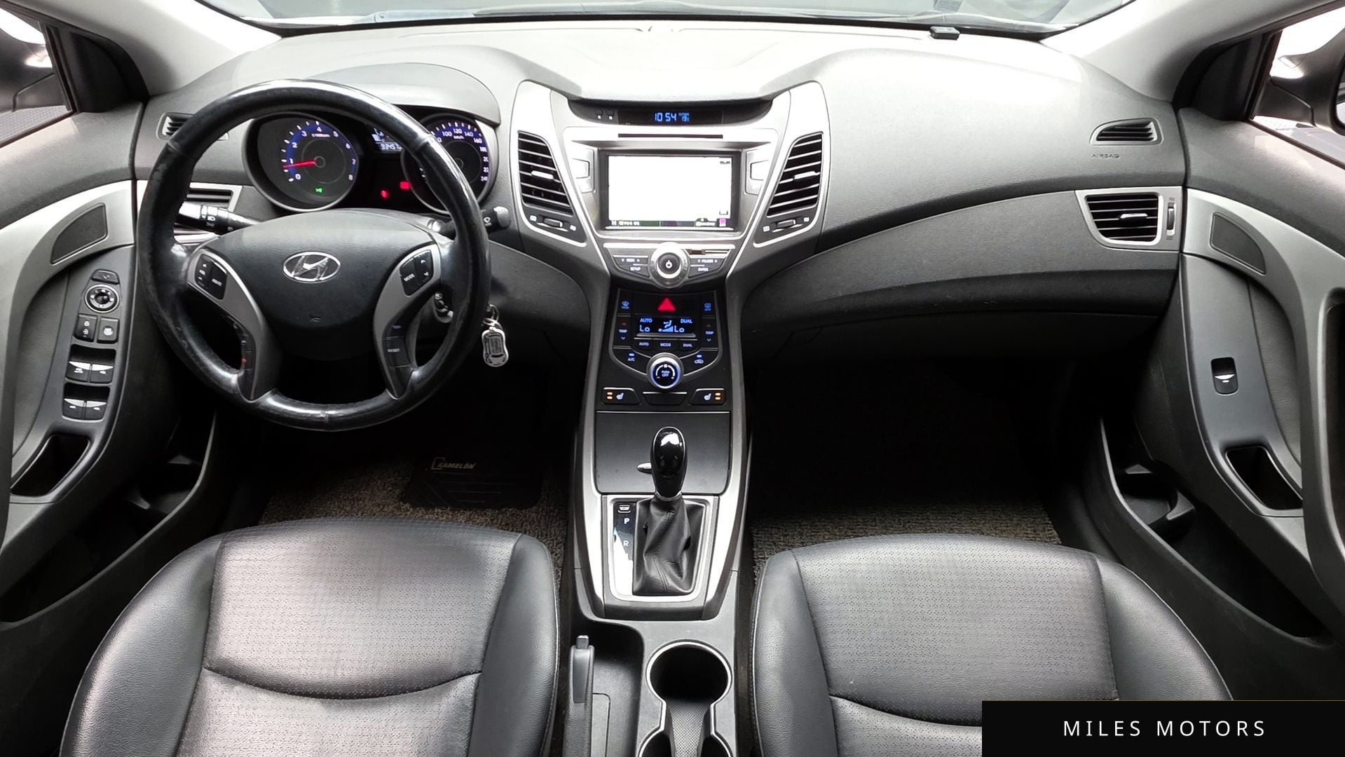 Hyundai AVANTE 2014 — миниатюра 10