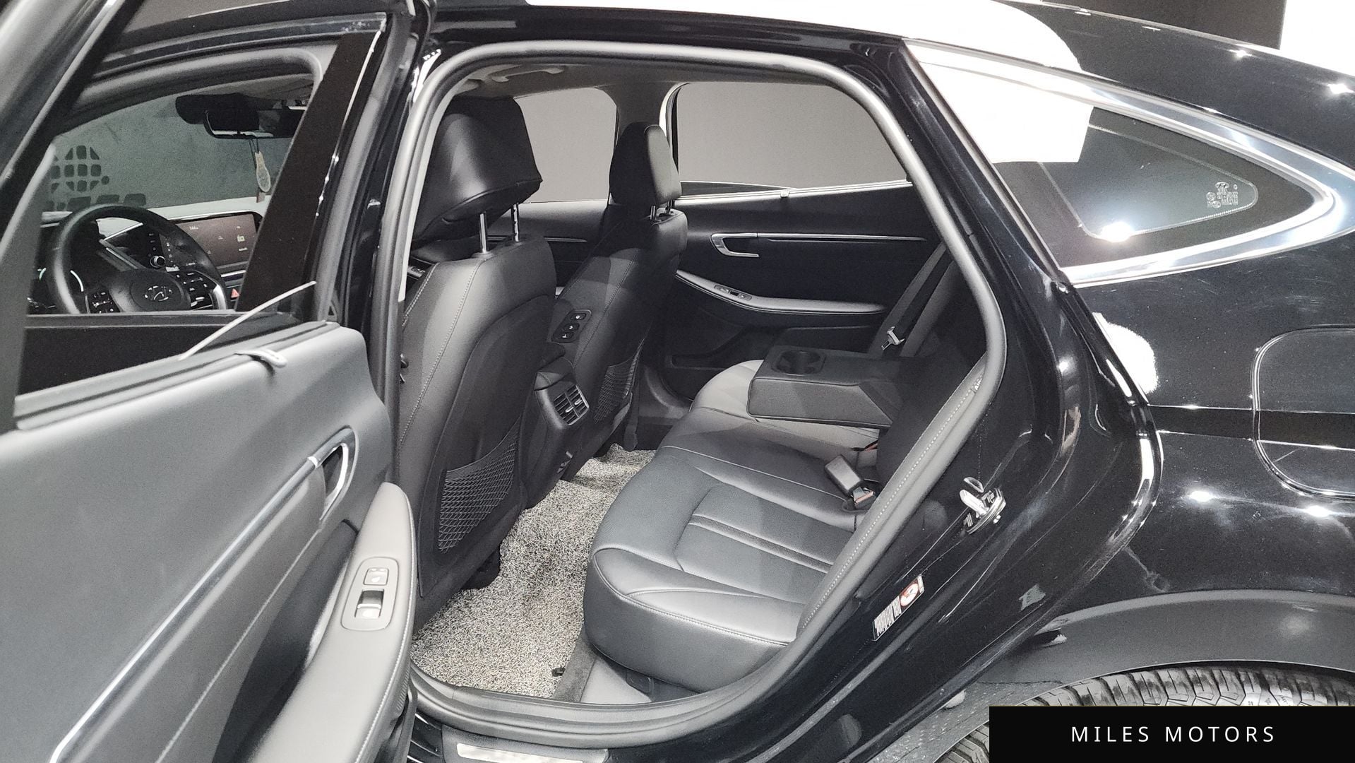 Hyundai Sonata 2023 — миниатюра 12