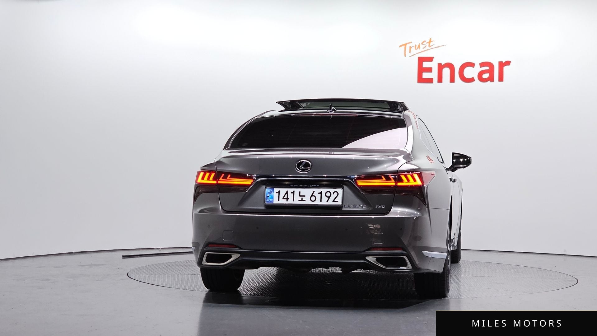 Лексус LS500 2023 — миниатюра 4