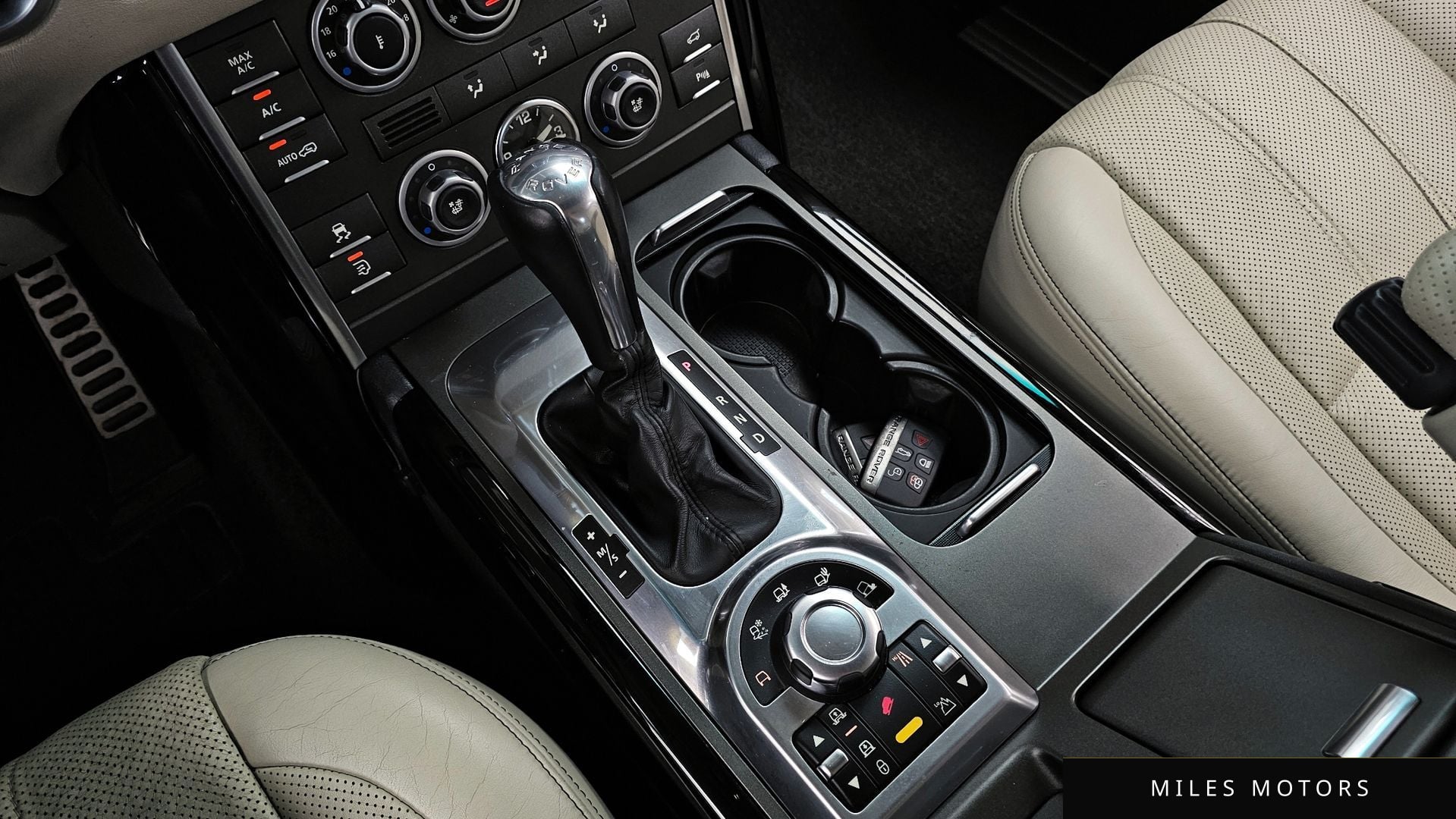 Land Rover Range Rover 2010 — миниатюра 9