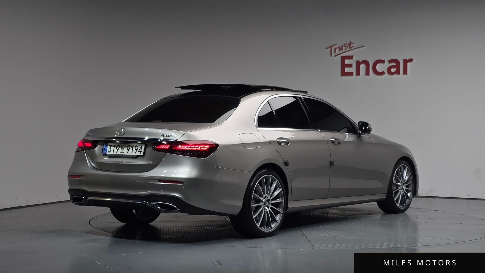 Mercedes-Benz E-Class W213 2022 — фото 1 из 12