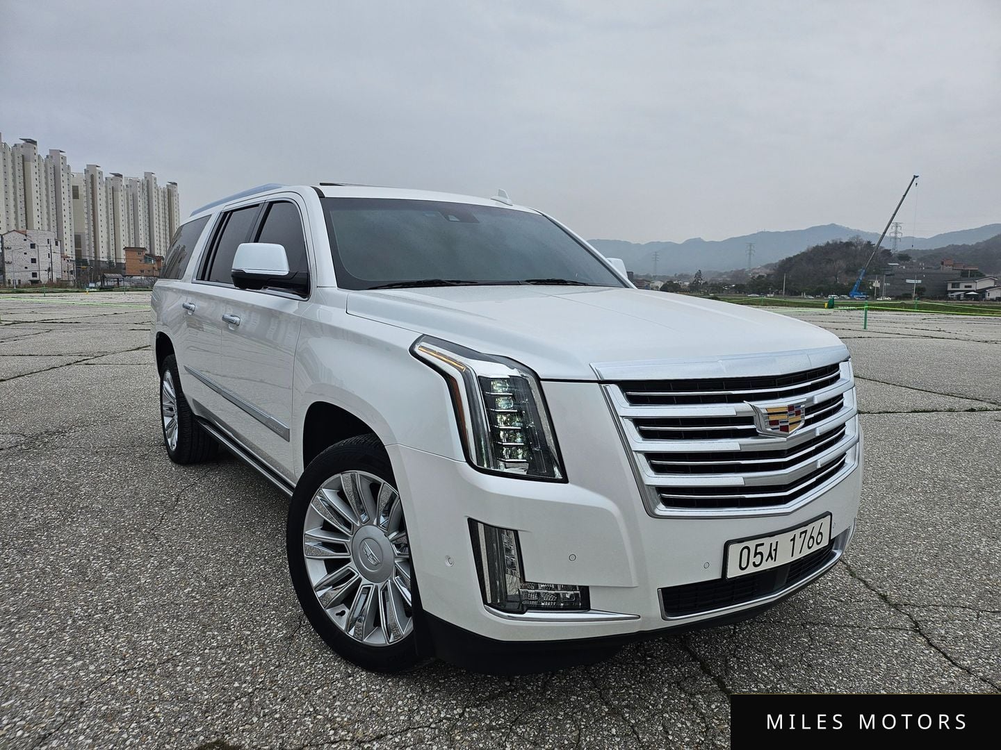 Cadillac Escalade 2018 — фото 1 из 12
