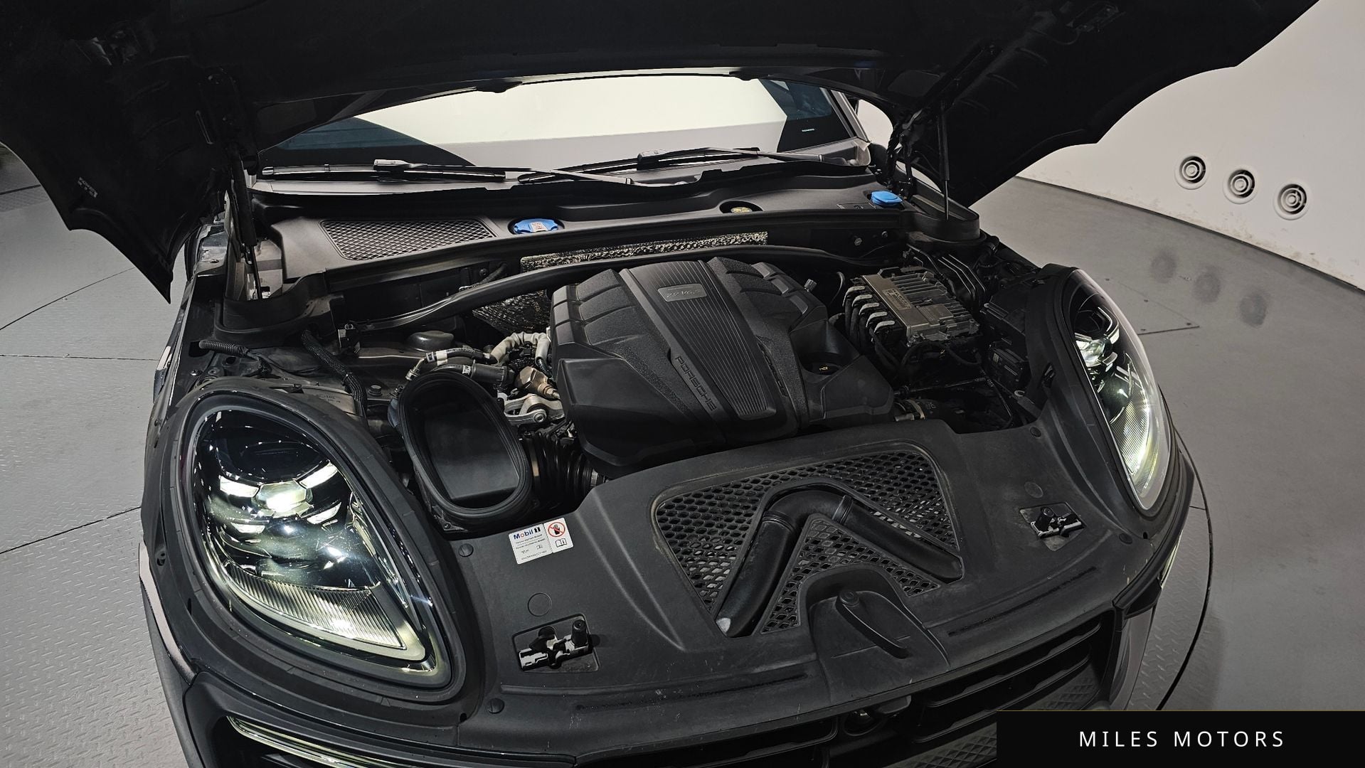 Porsche Macan 2023 — миниатюра 6