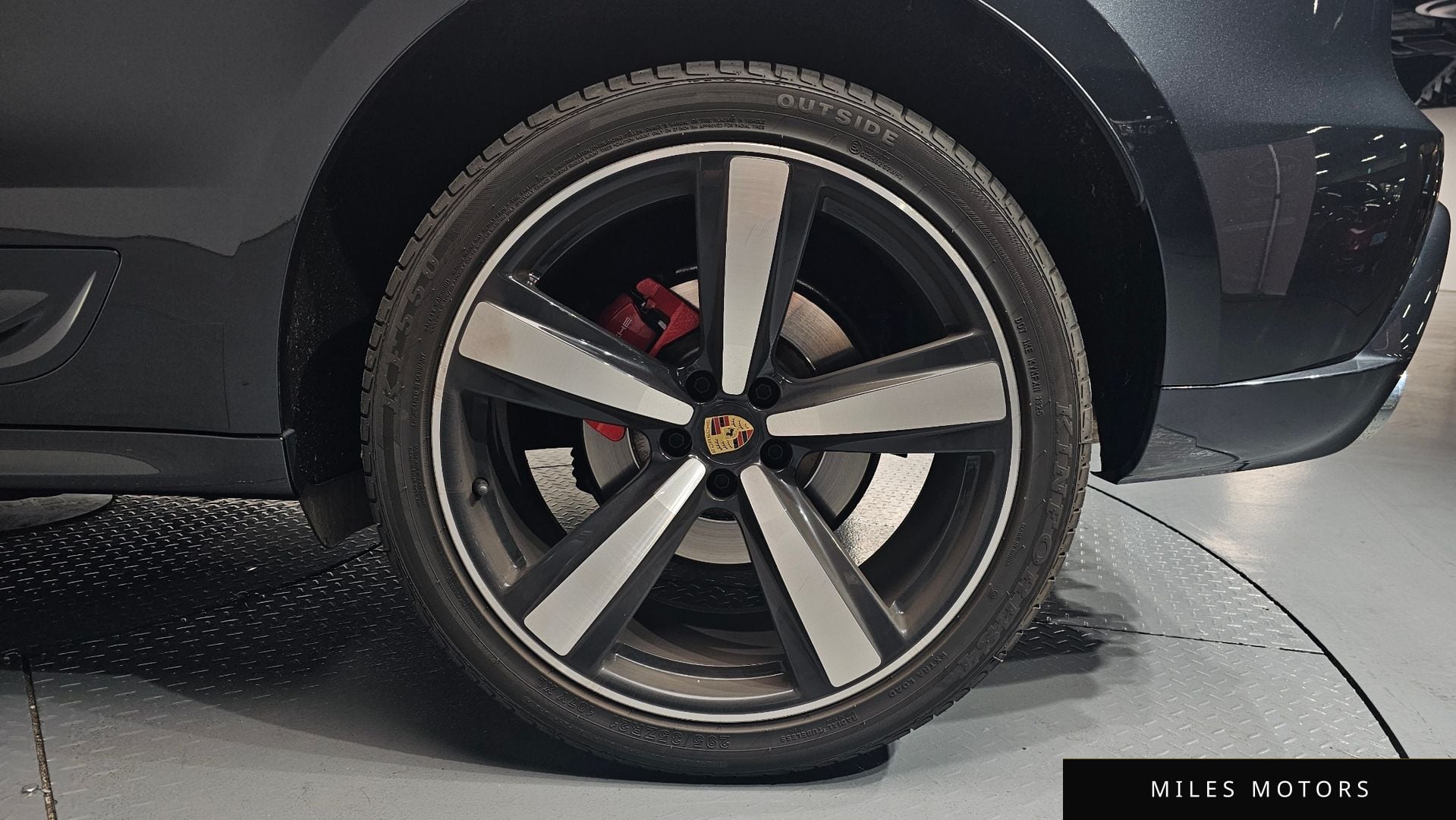Porsche Macan 2023 — миниатюра 7