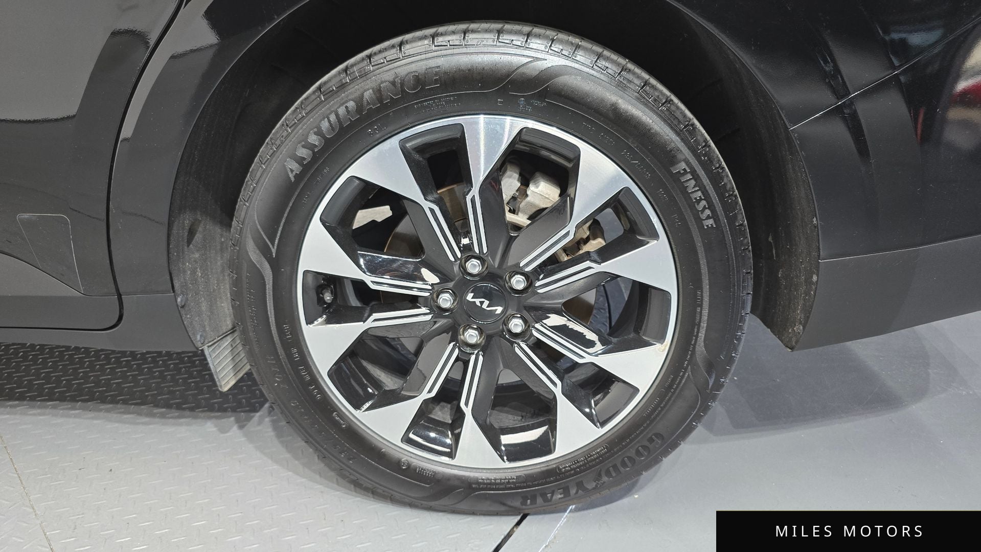Kia Carnival 2023 — миниатюра 7