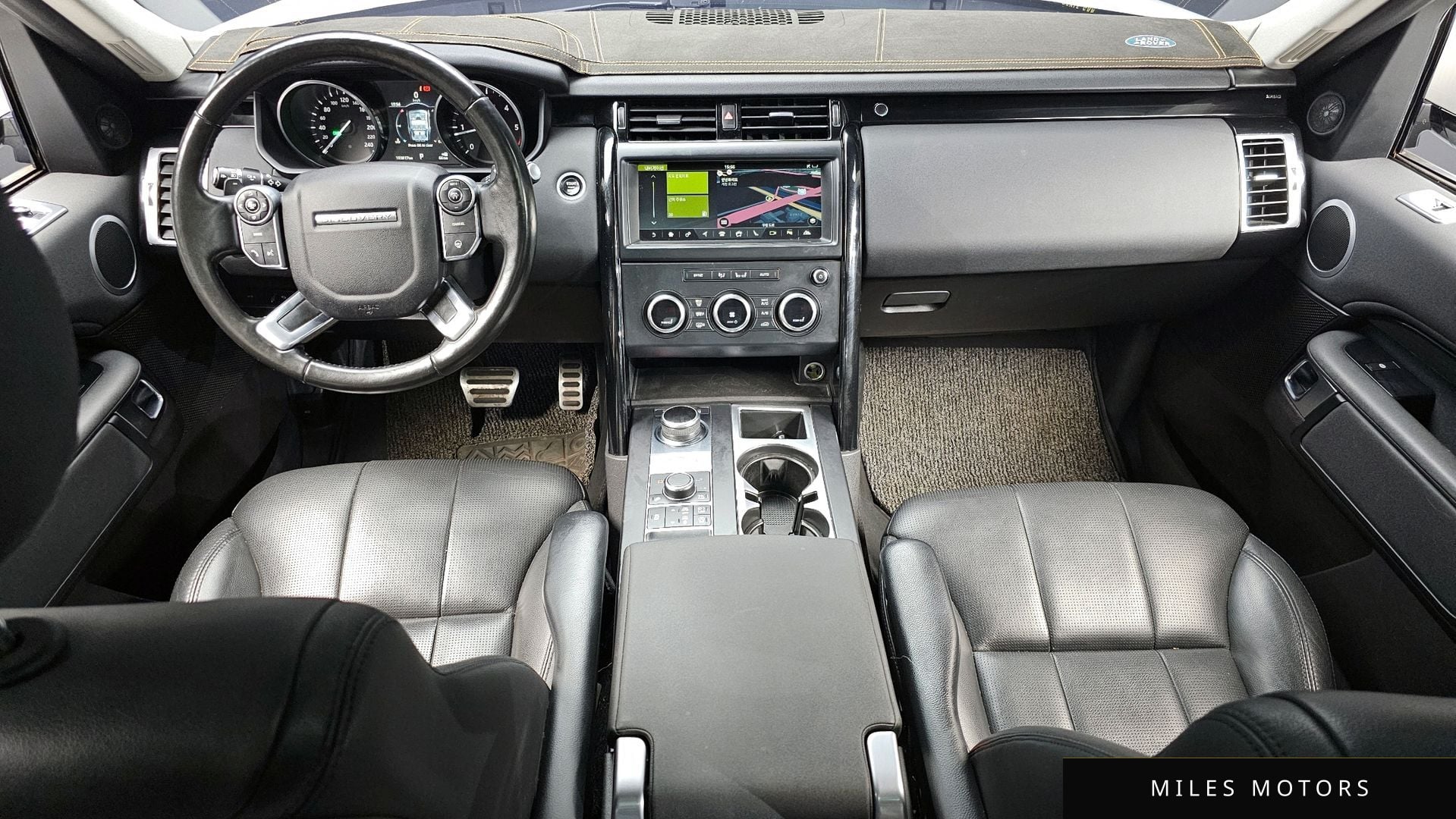 Land Rover Discovery 2018 — миниатюра 7
