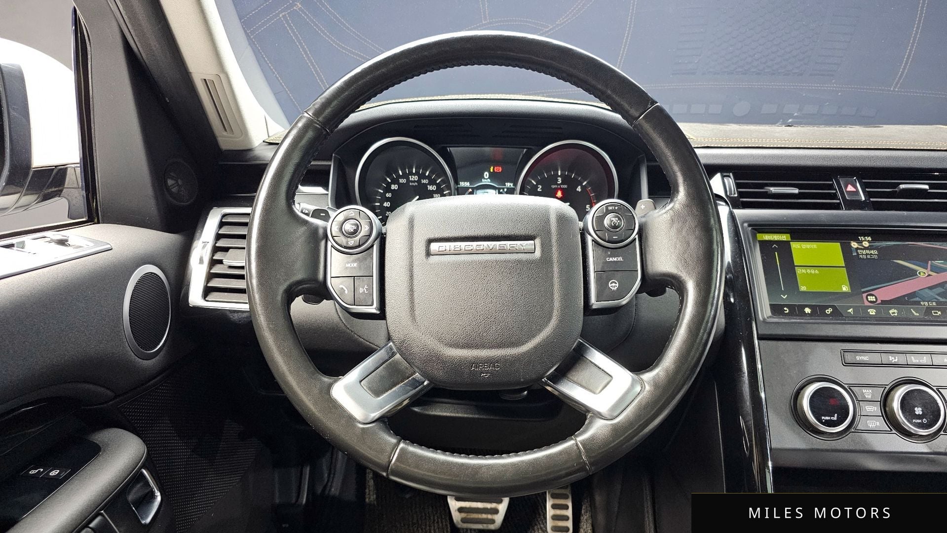 Land Rover Discovery 2018 — миниатюра 12