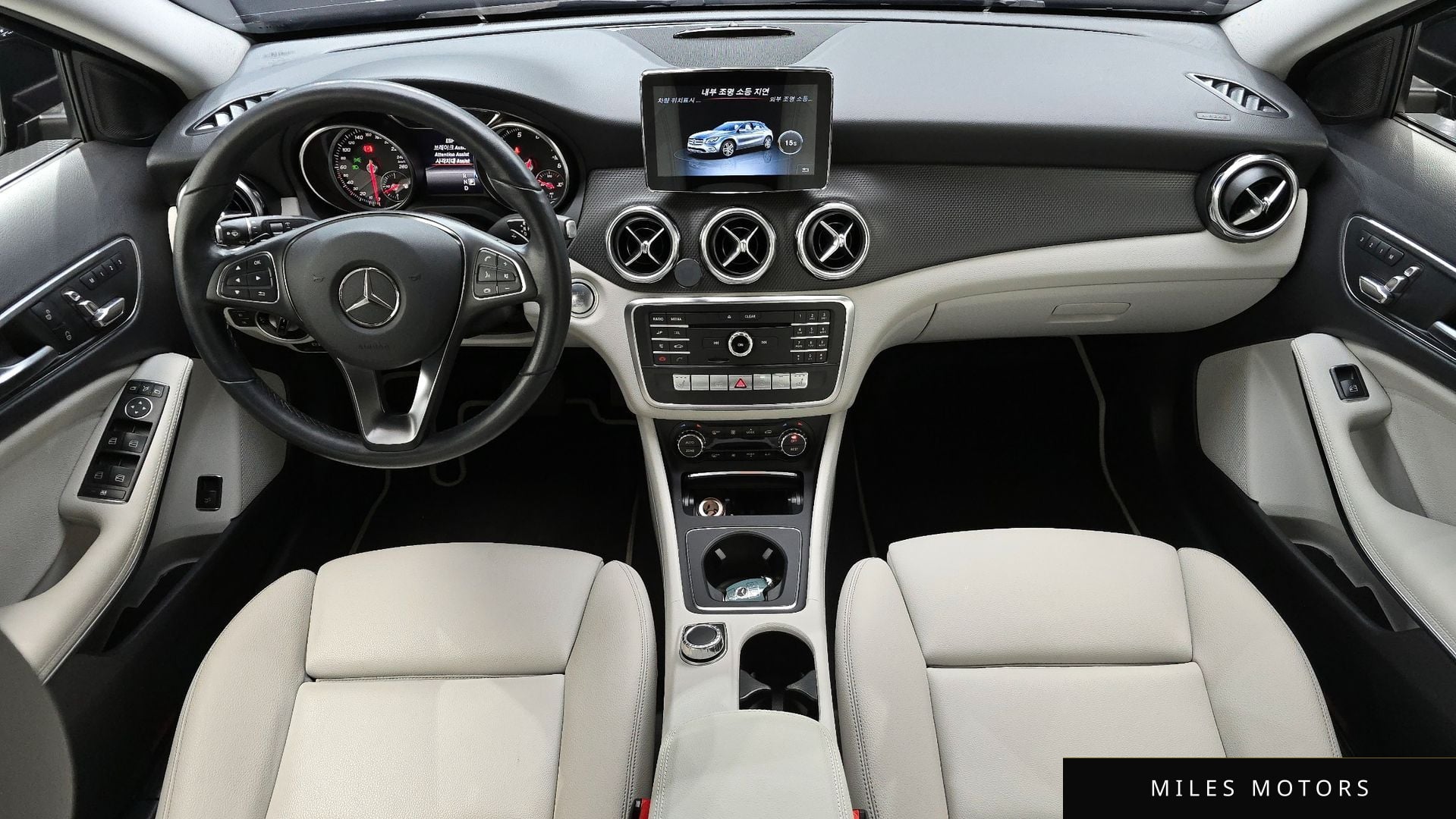 Mercedes-Benz GLA-Class X156 2019 — миниатюра 10