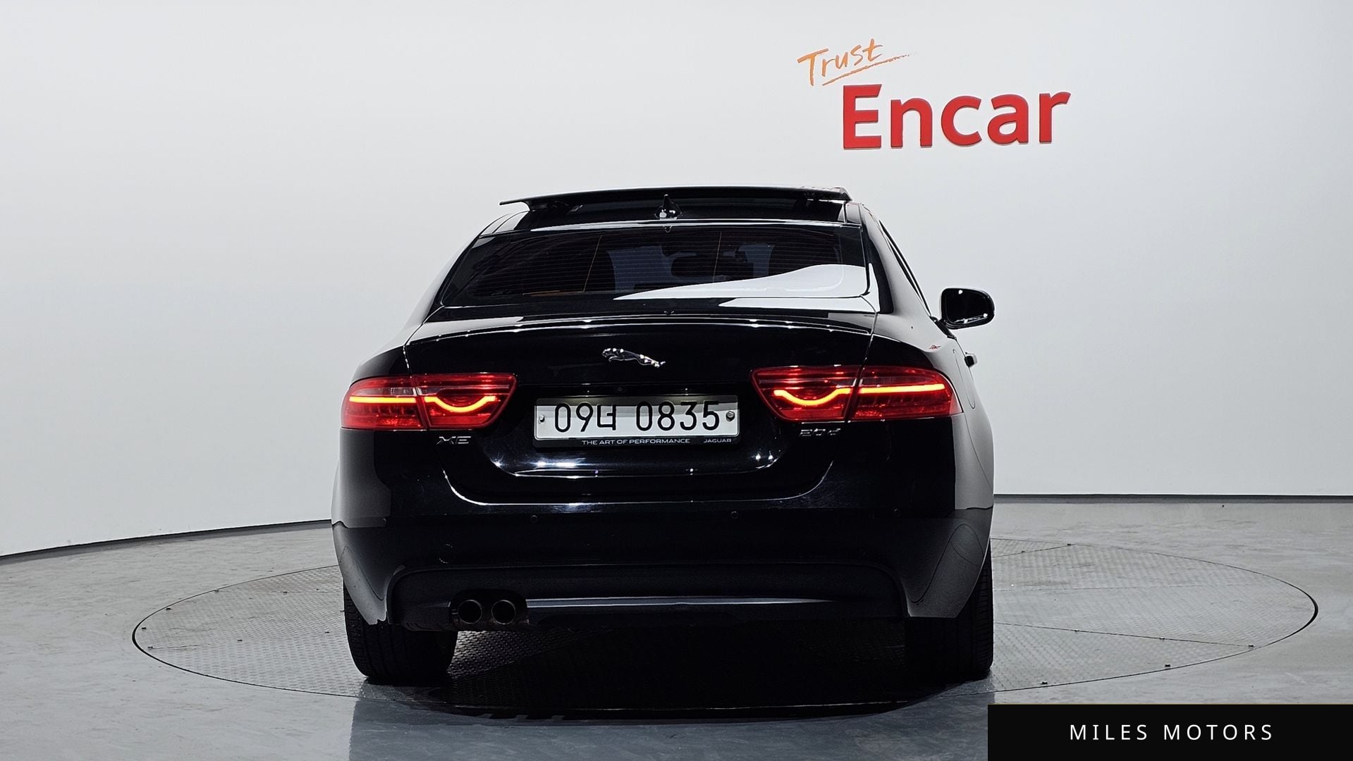 Jaguar XE 2016 — миниатюра 4