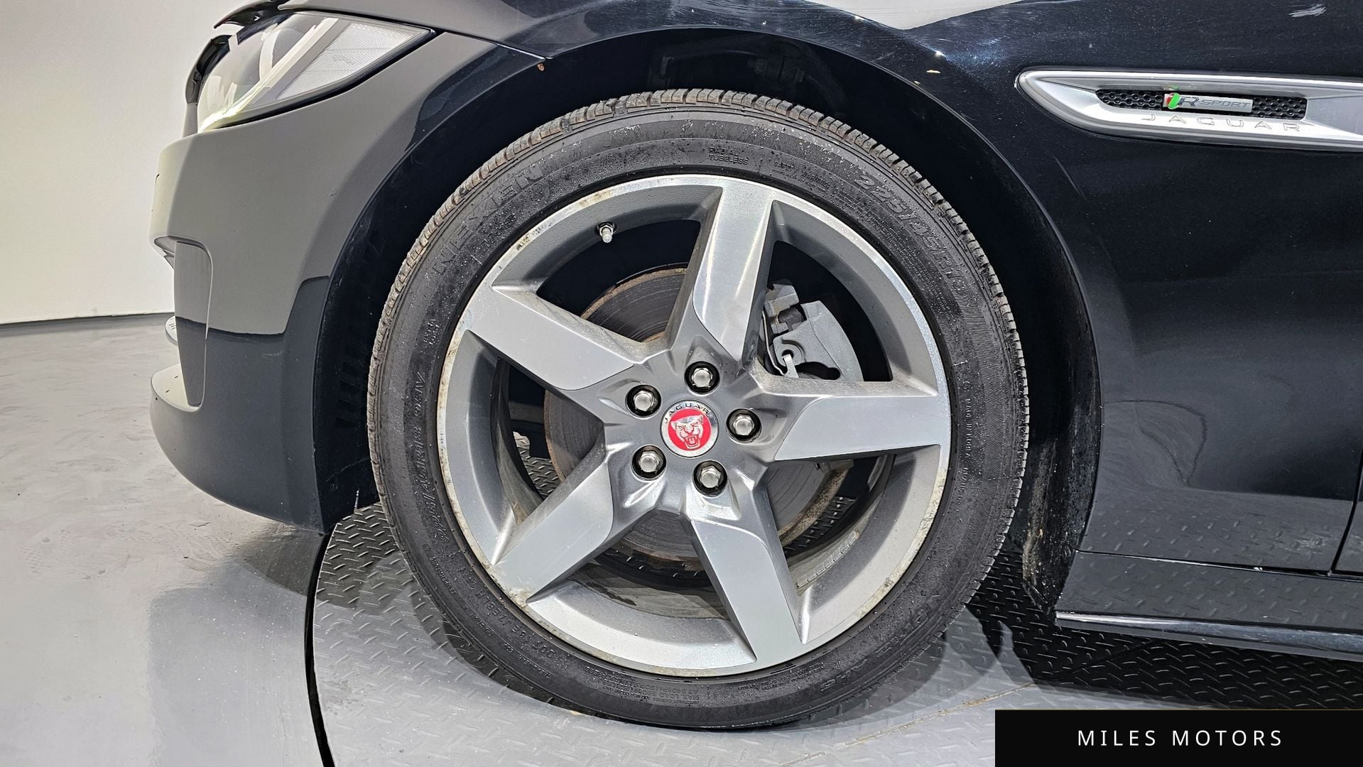Jaguar XE 2016 — миниатюра 5