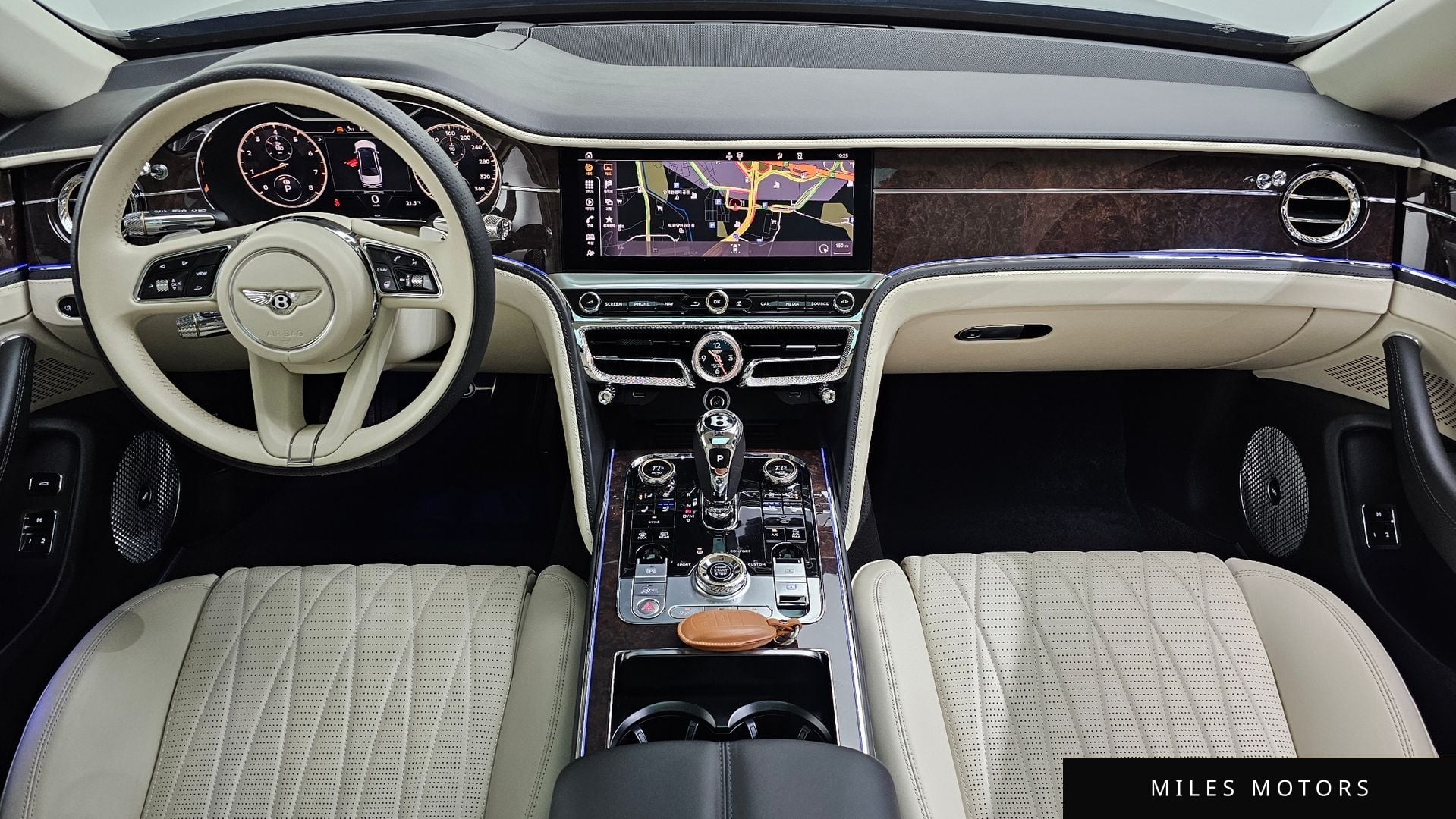 Bentley Flying Spur 2022 — миниатюра 7