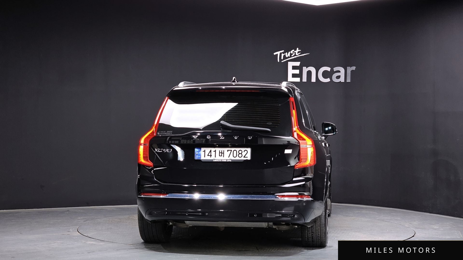 Volvo XC90 2023 — миниатюра 3