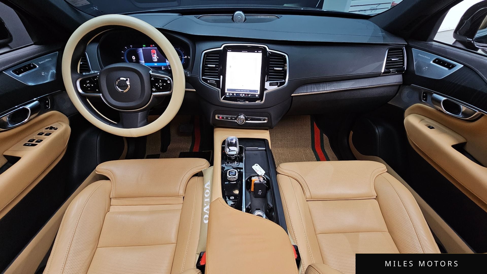 Volvo XC90 2023 — миниатюра 9