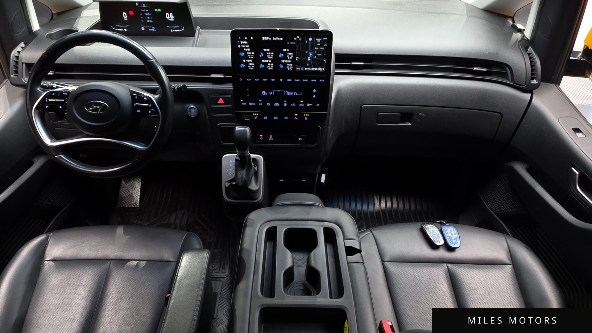 Hyundai Staria 2022 — миниатюра 10