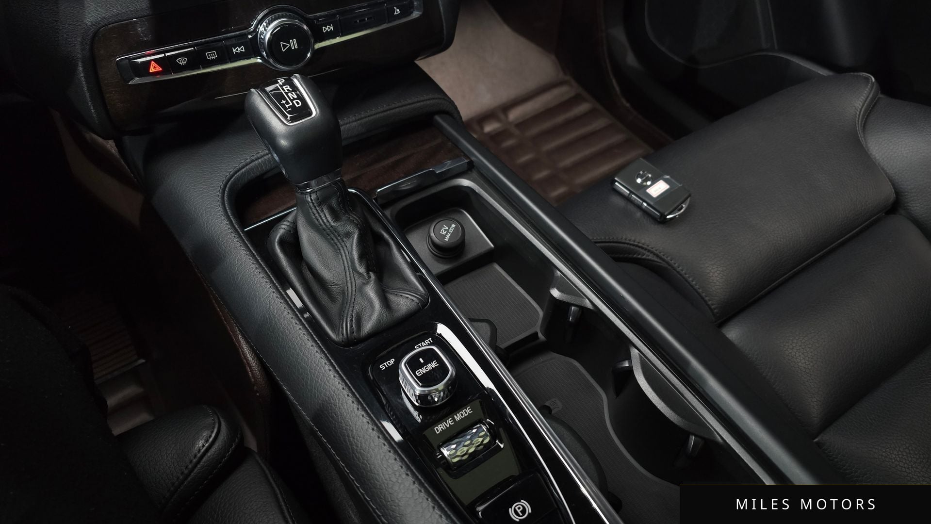 Volvo XC90 2017 — миниатюра 9