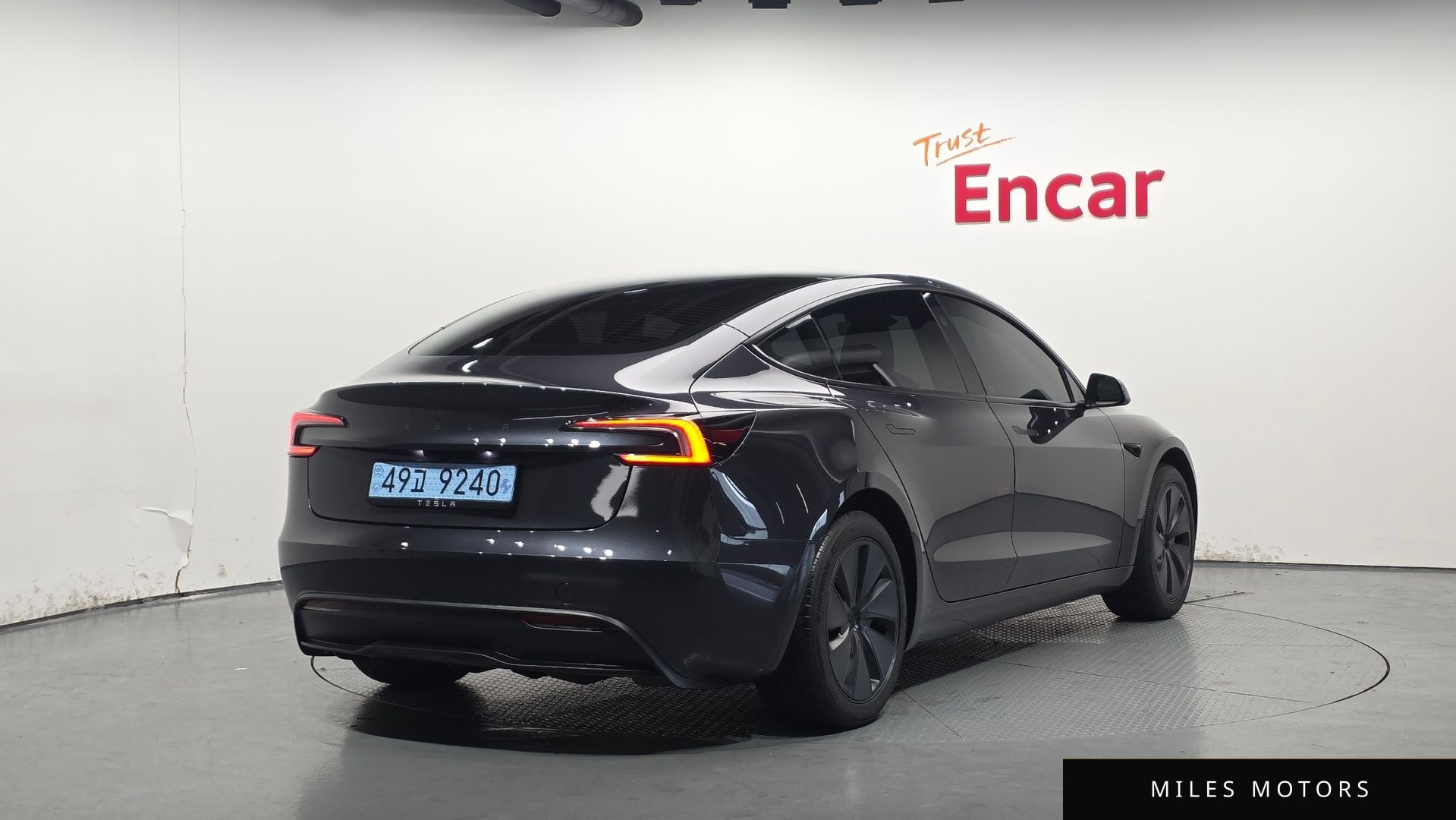 Tesla Model 3 2025 — миниатюра 2