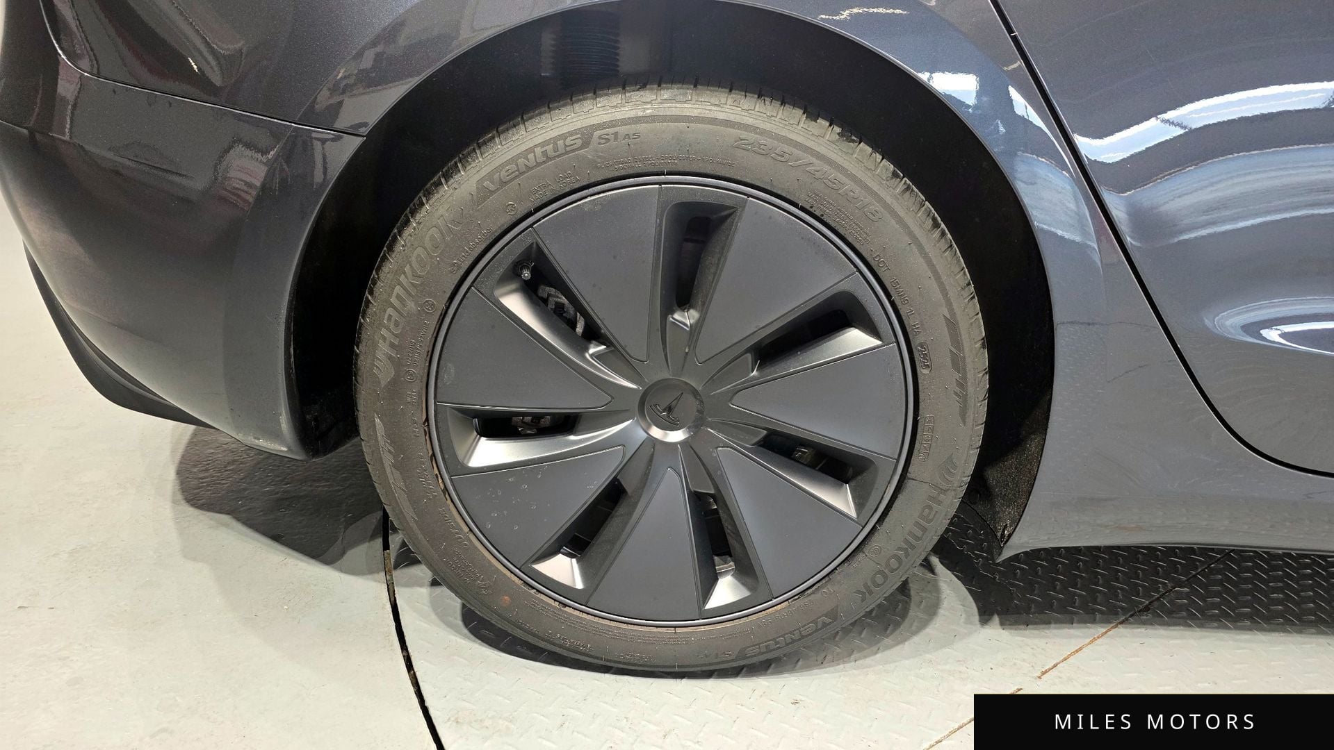 Tesla Model 3 2025 — миниатюра 5