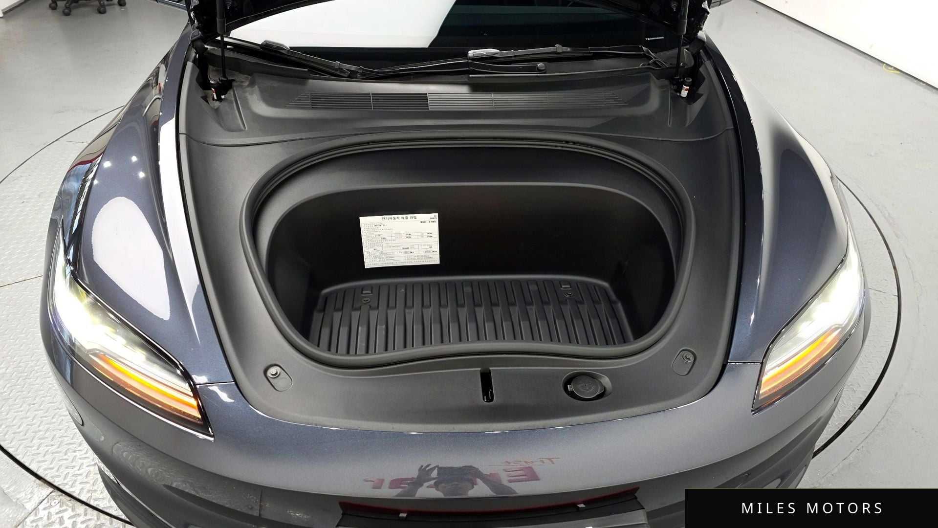 Tesla Model 3 2025 — миниатюра 6