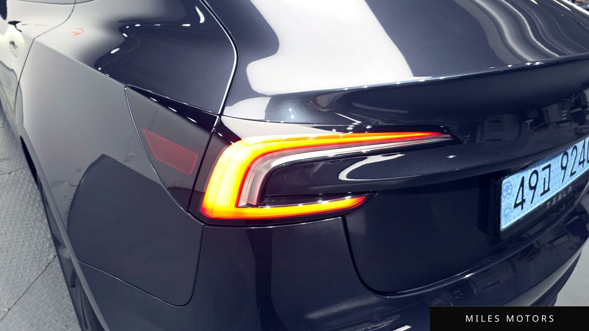 Tesla Model 3 2025 — миниатюра 9