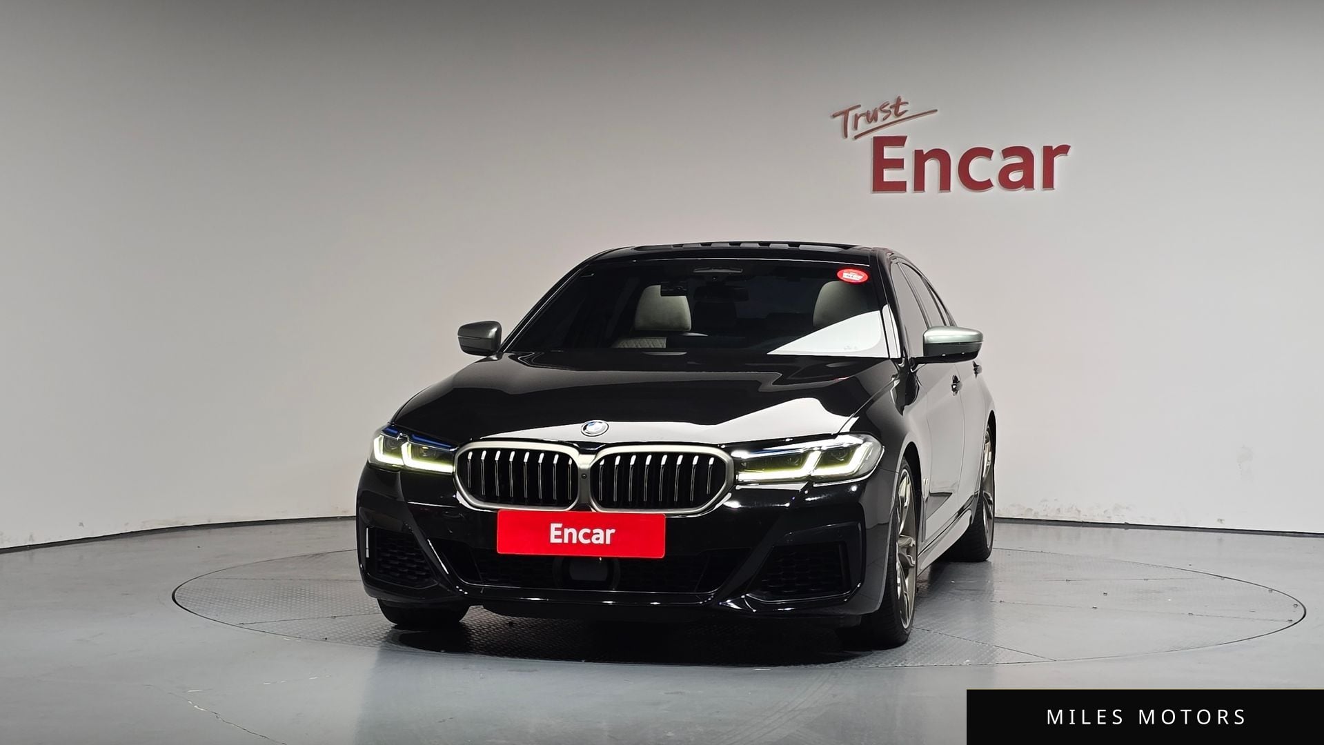 BMW 5 Series (G30) 2021 — миниатюра 3