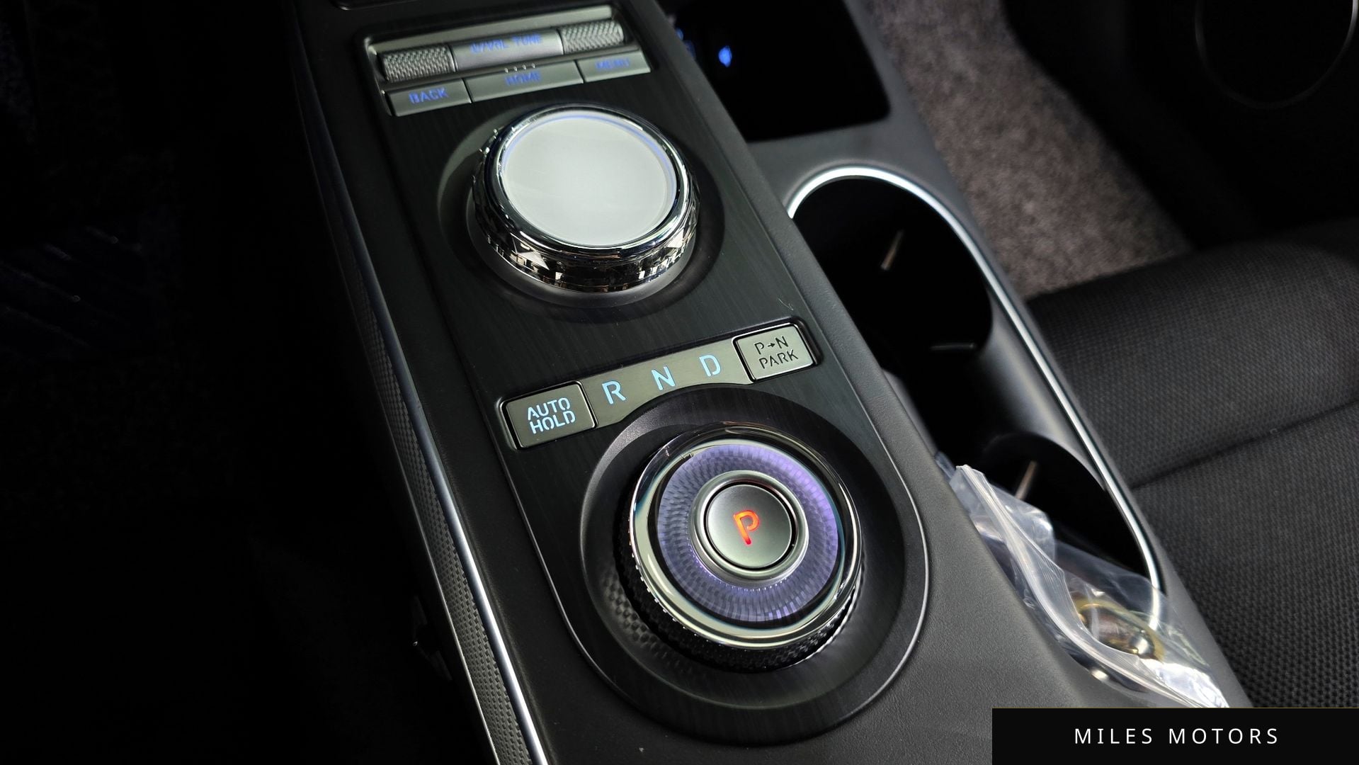 Genesis GV70 2023 — миниатюра 12