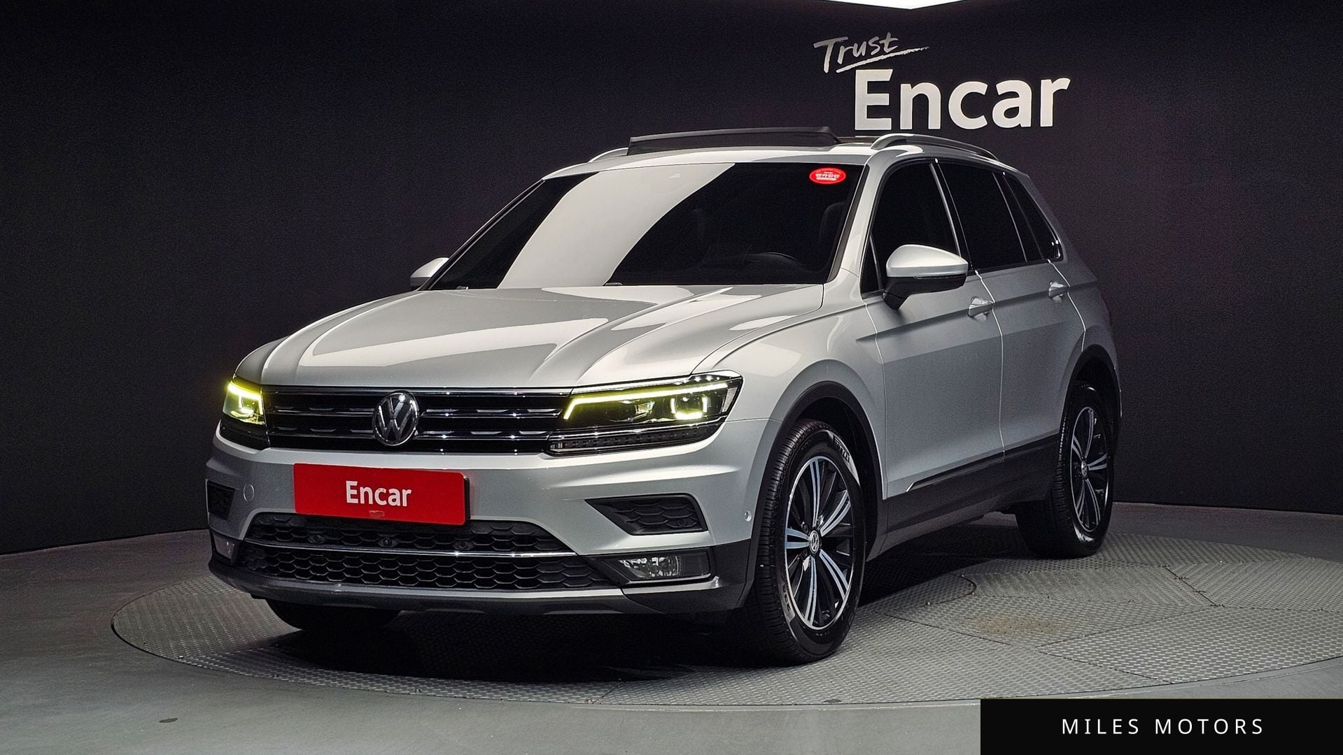 Volkswagen Tiguan 2018 — фото 1 из 12