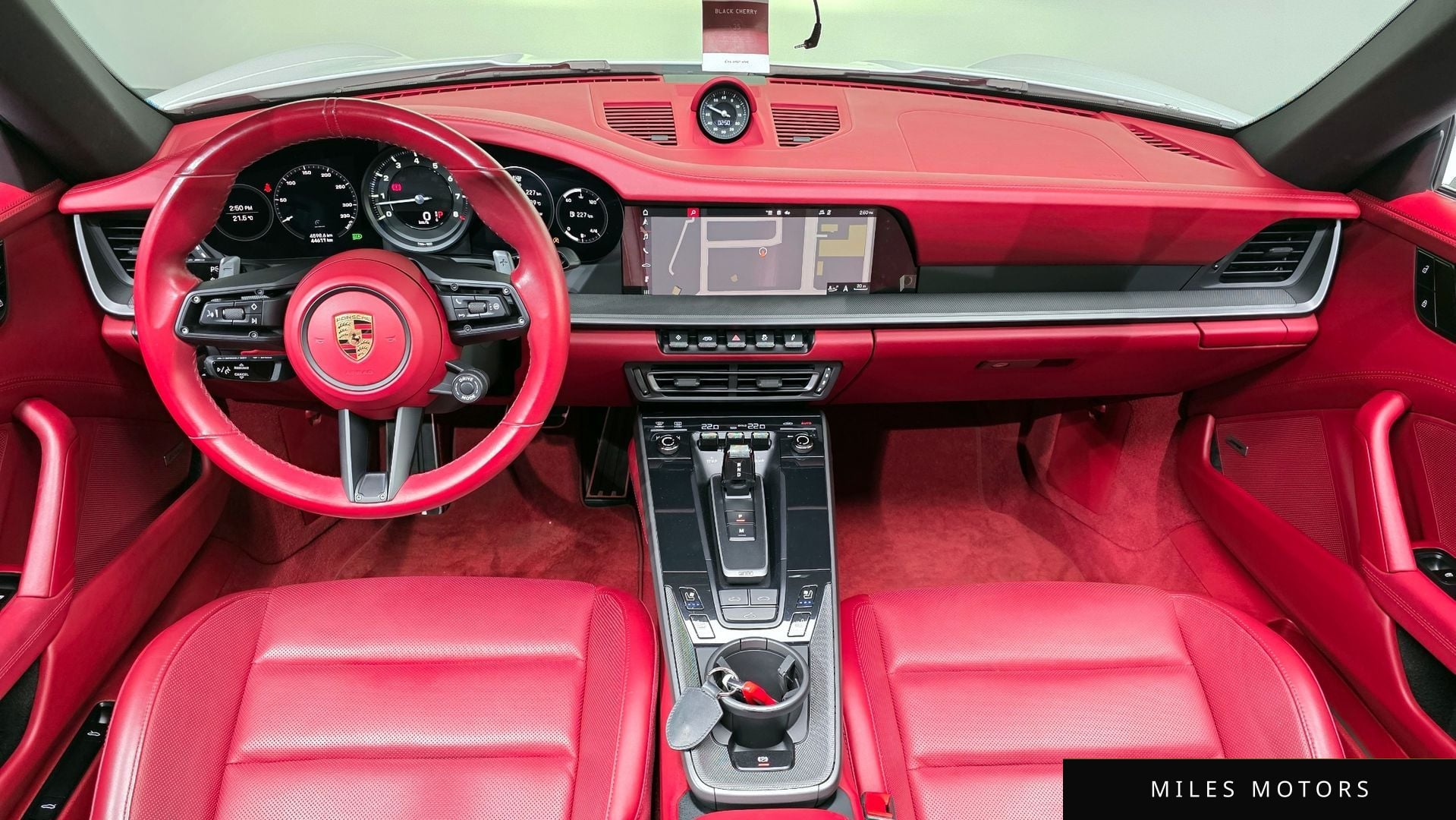Porsche 911 (992) 2020 — миниатюра 10