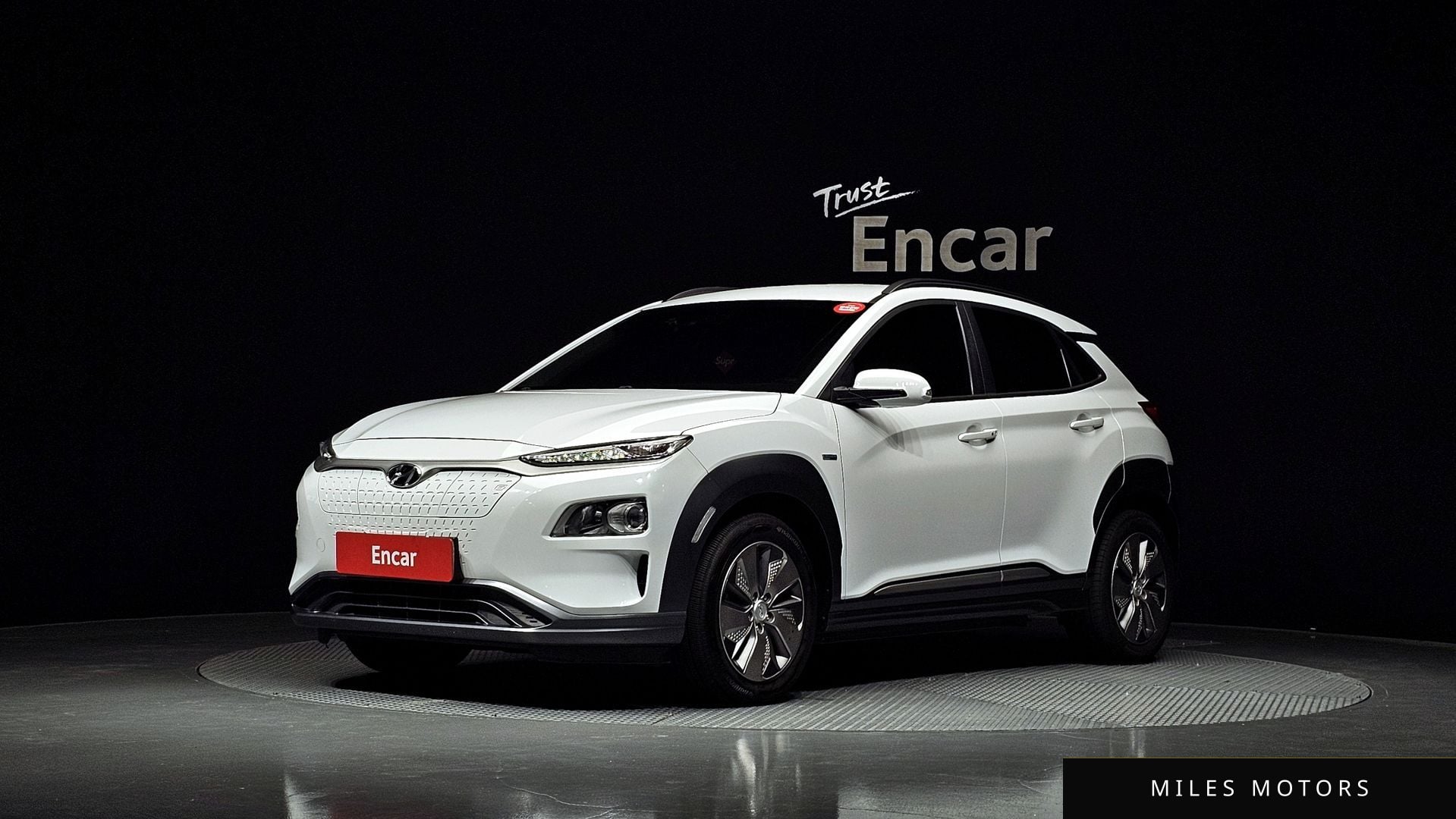 Hyundai Kona 2019 — фото 1 из 12