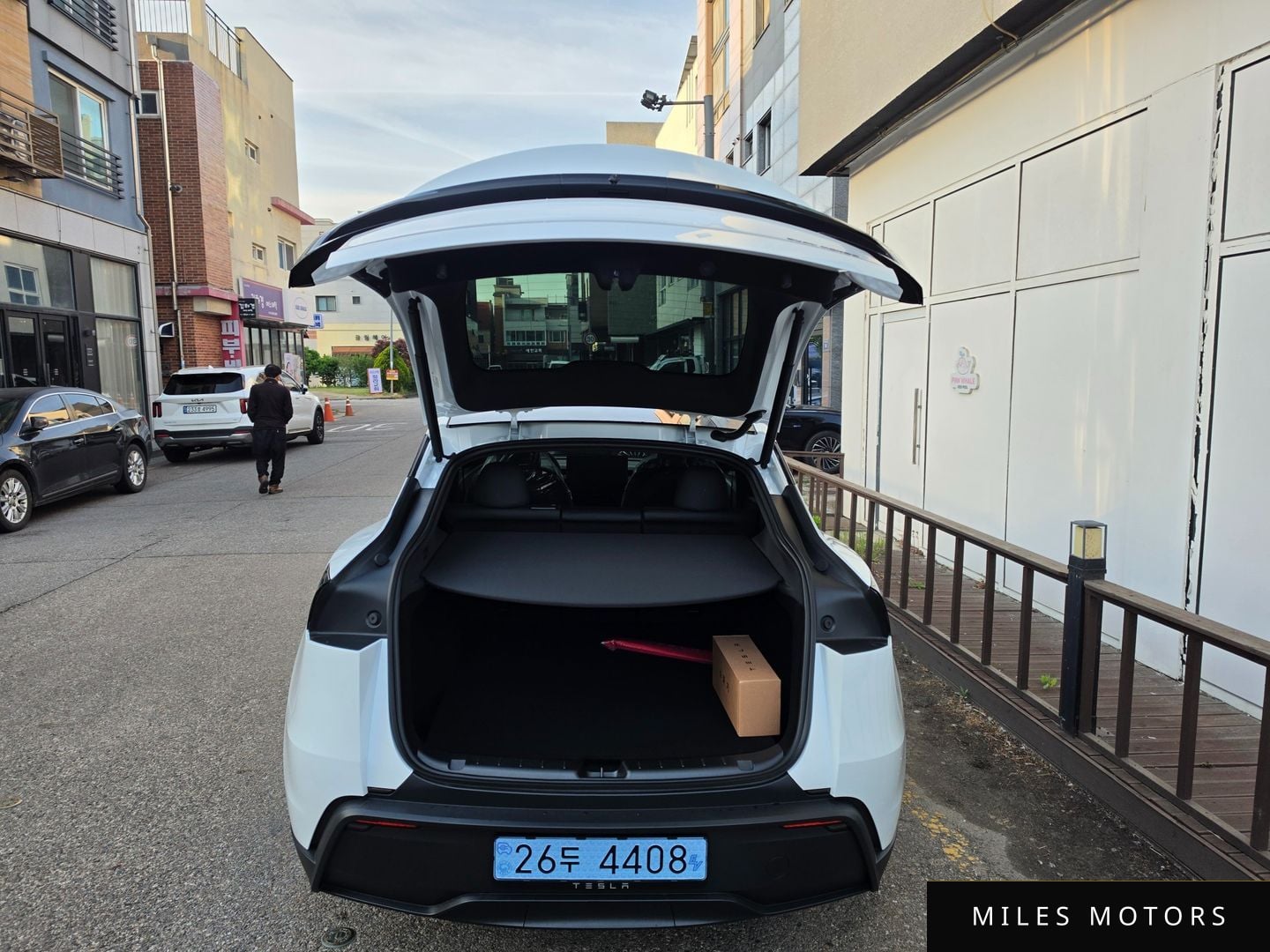 Tesla Model Y 2026 — миниатюра 5