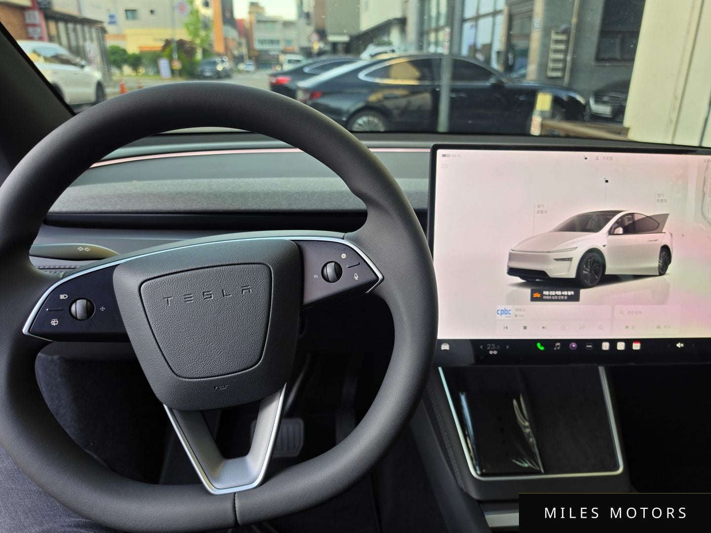 Tesla Model Y 2026 — миниатюра 9