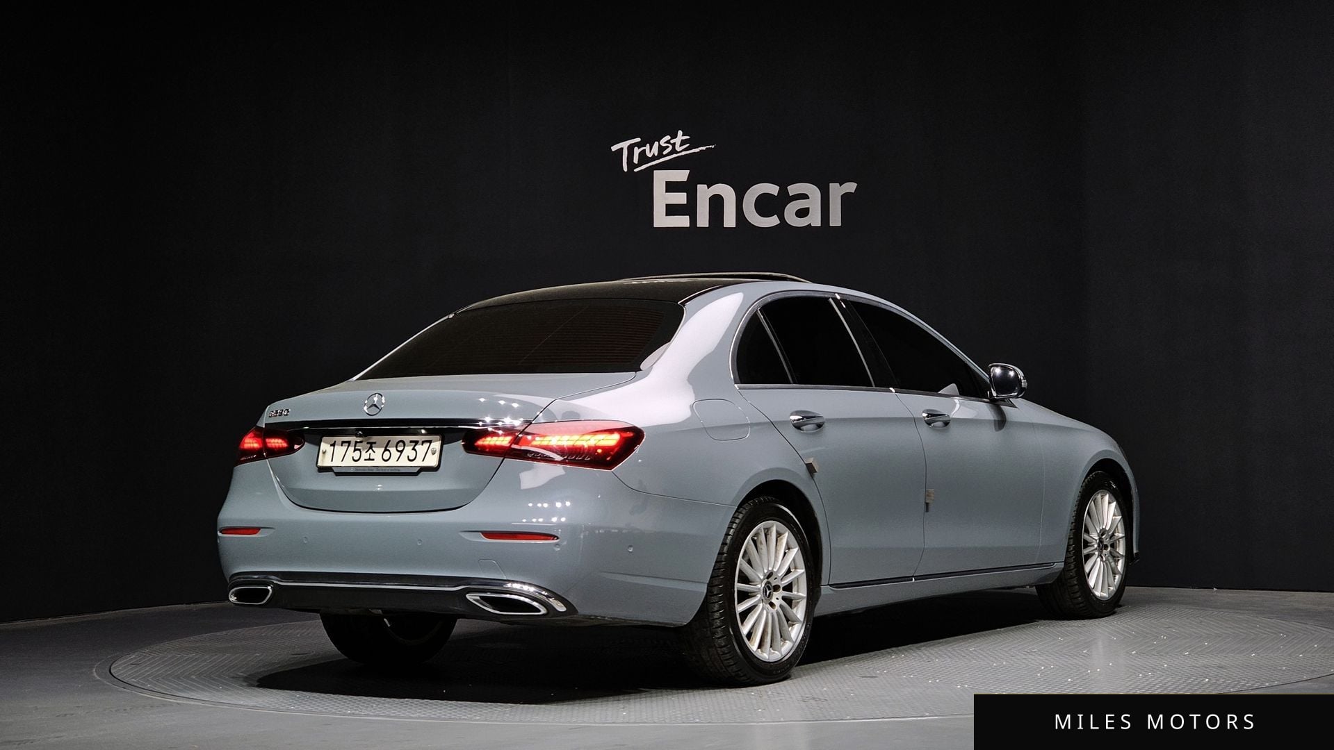 Mercedes-Benz E-Class W213 2022 — миниатюра 2