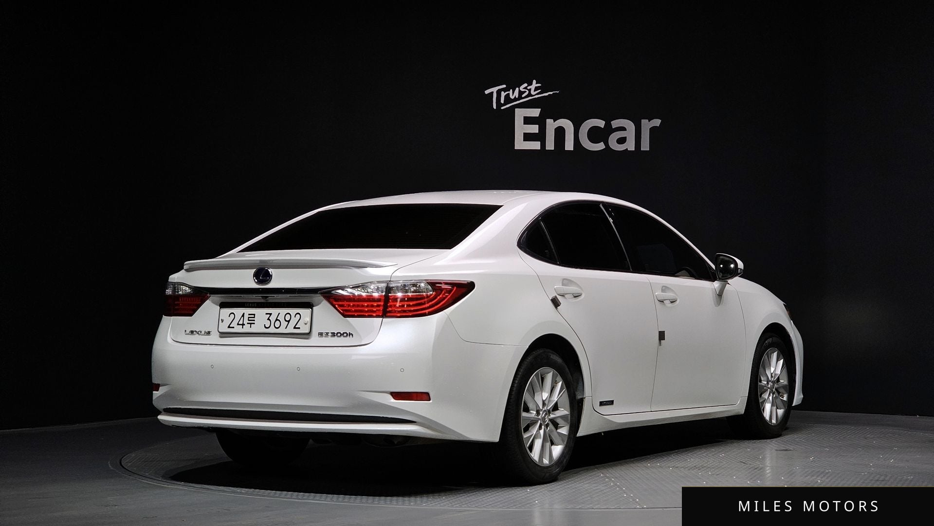 Лексус ES300h 2015 — миниатюра 2