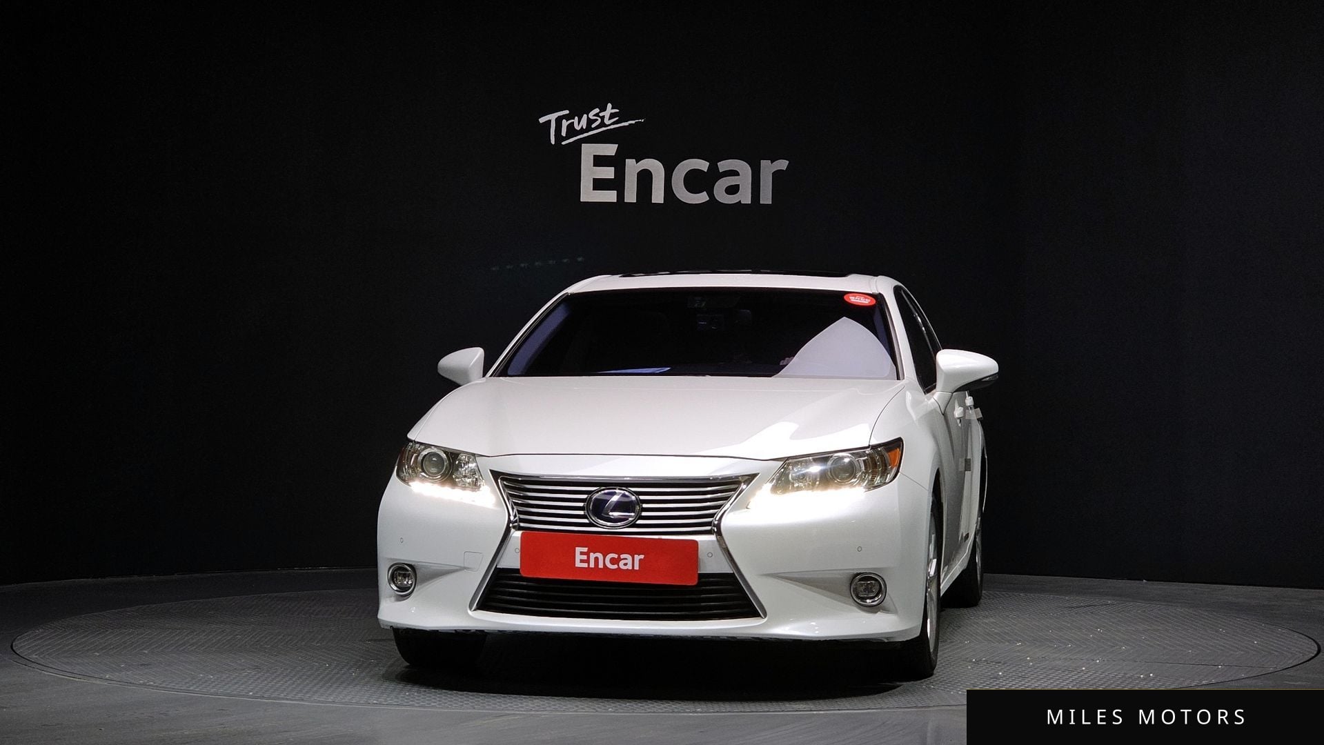Лексус ES300h 2015 — миниатюра 3