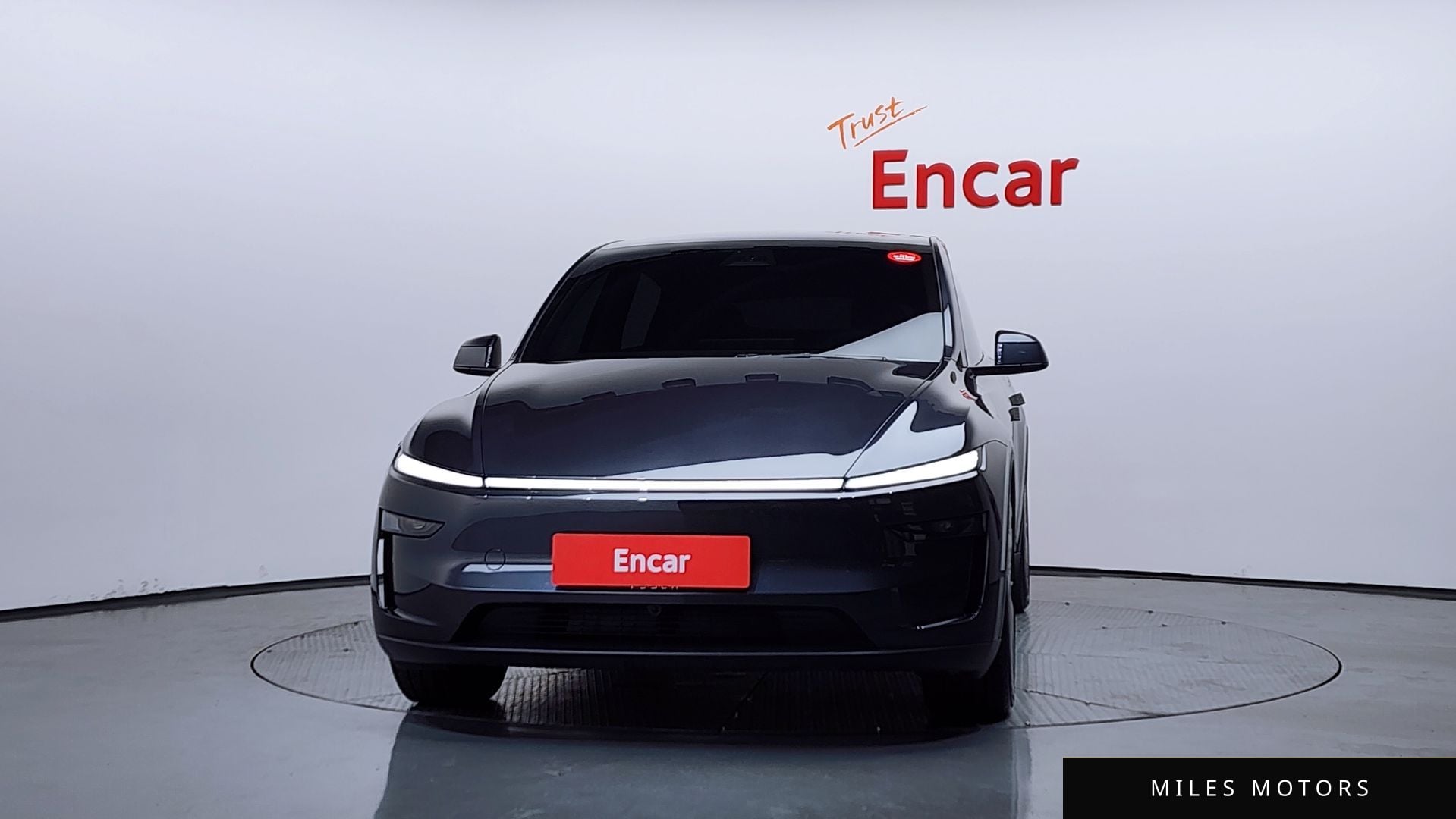 Tesla Model Y 2025 — миниатюра 3