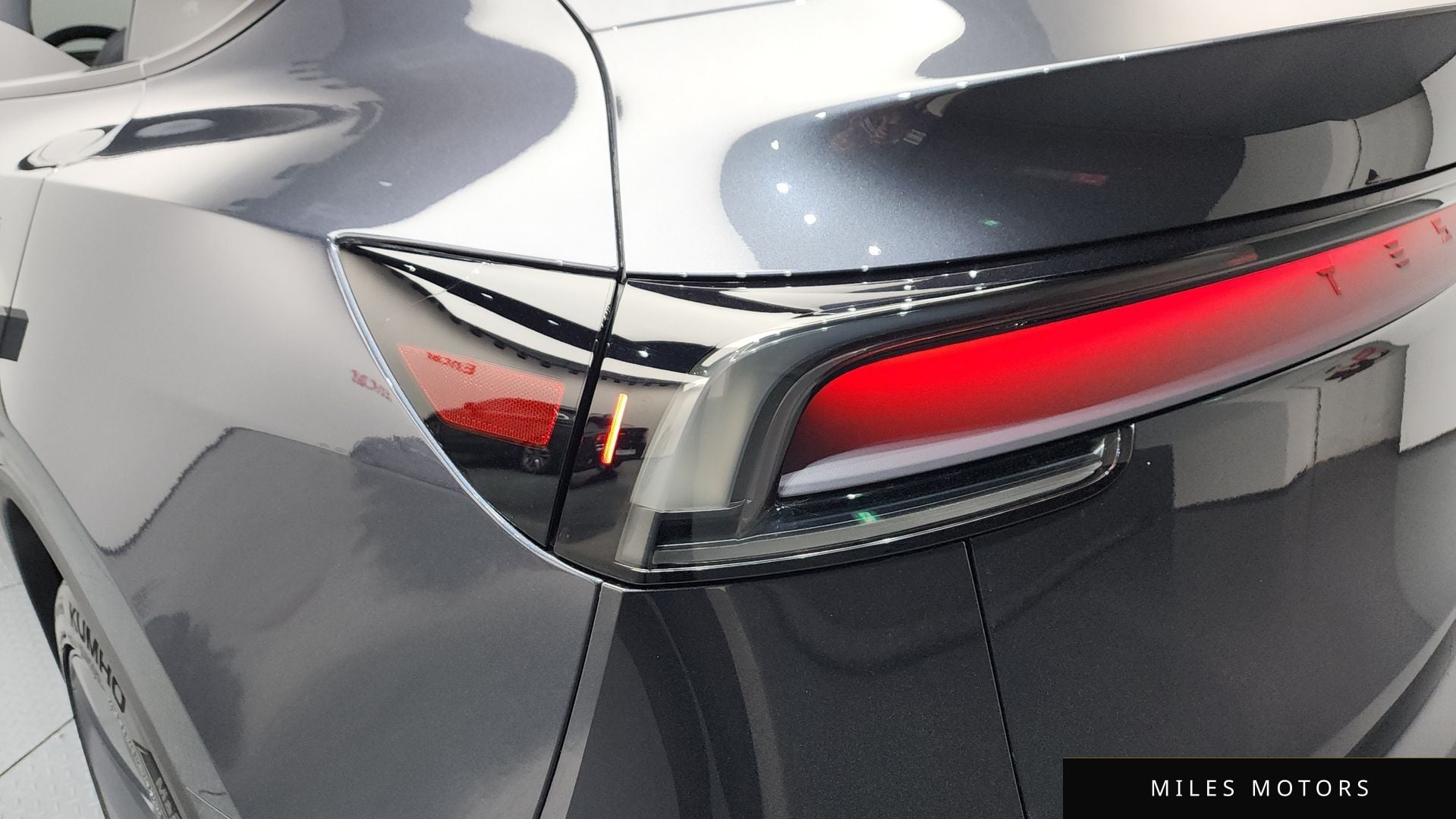 Tesla Model Y 2025 — миниатюра 9
