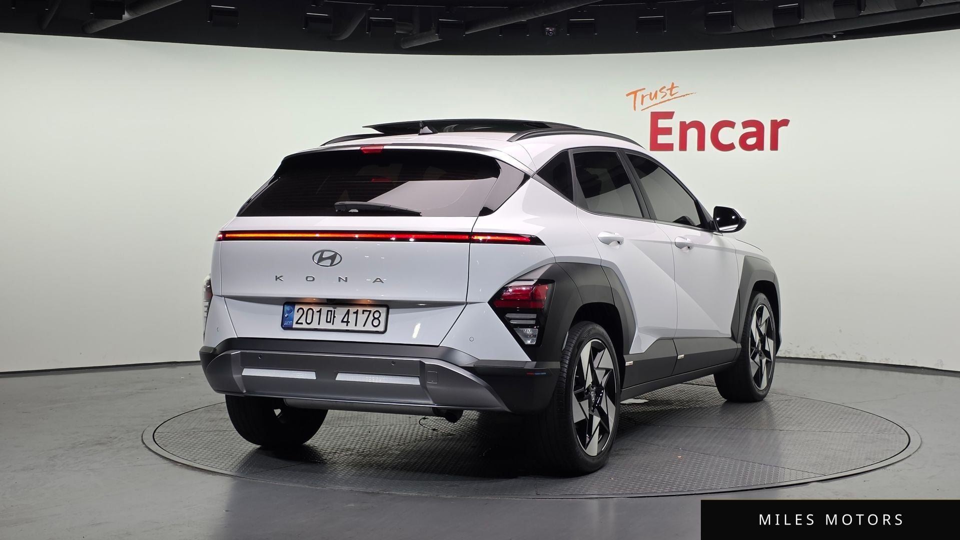 Hyundai Kona 2023 — миниатюра 2