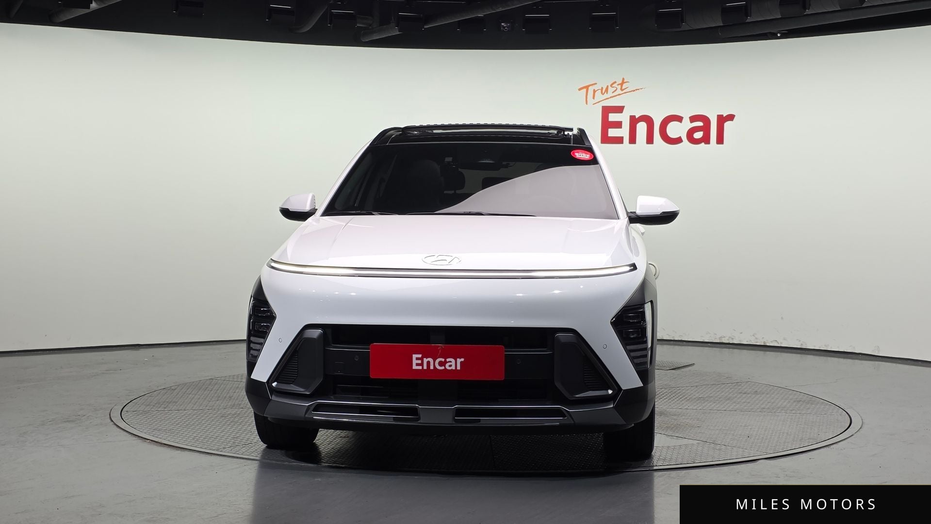 Hyundai Kona 2023 — миниатюра 3